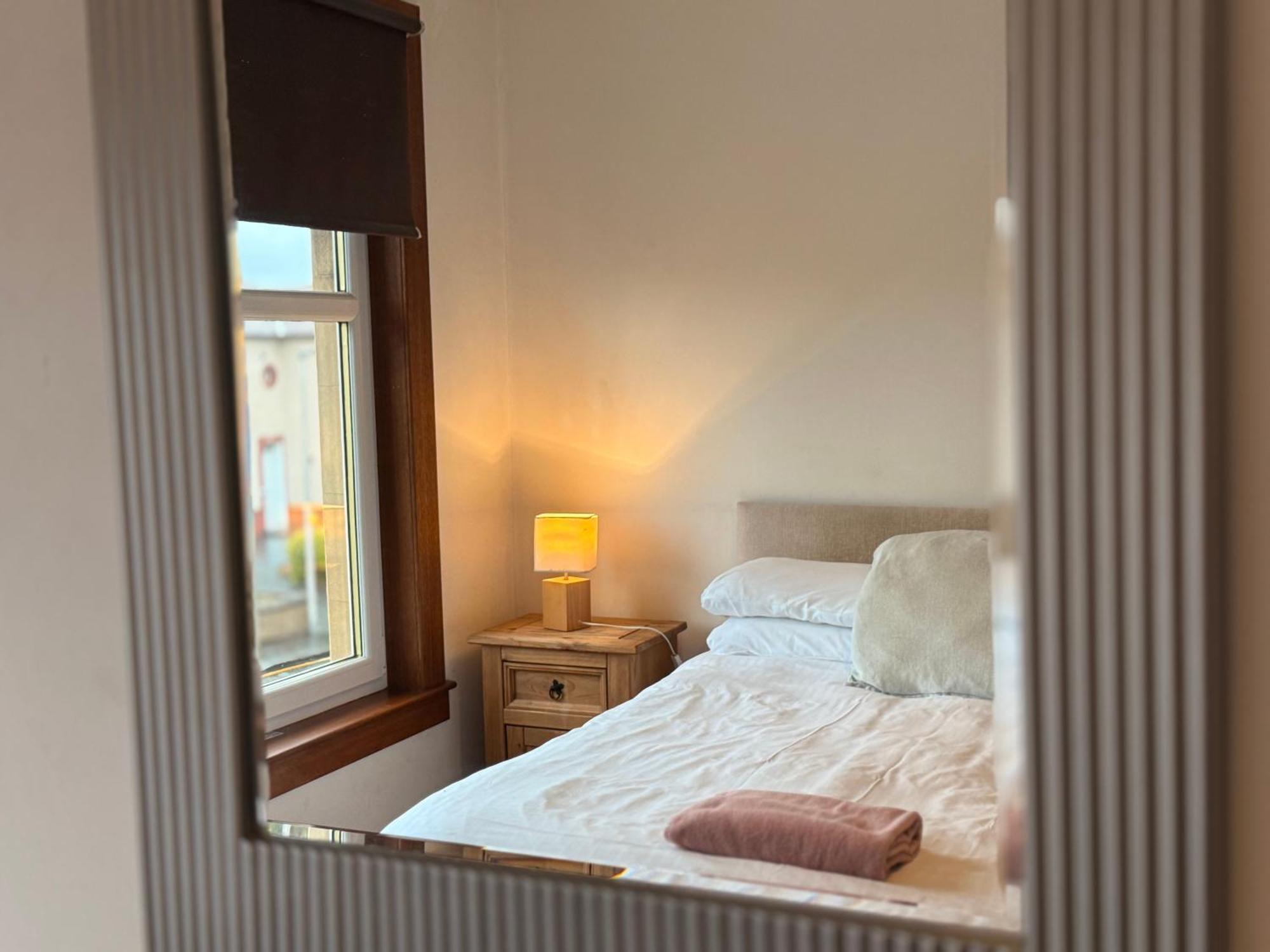 Apartment With Shared Bathroom