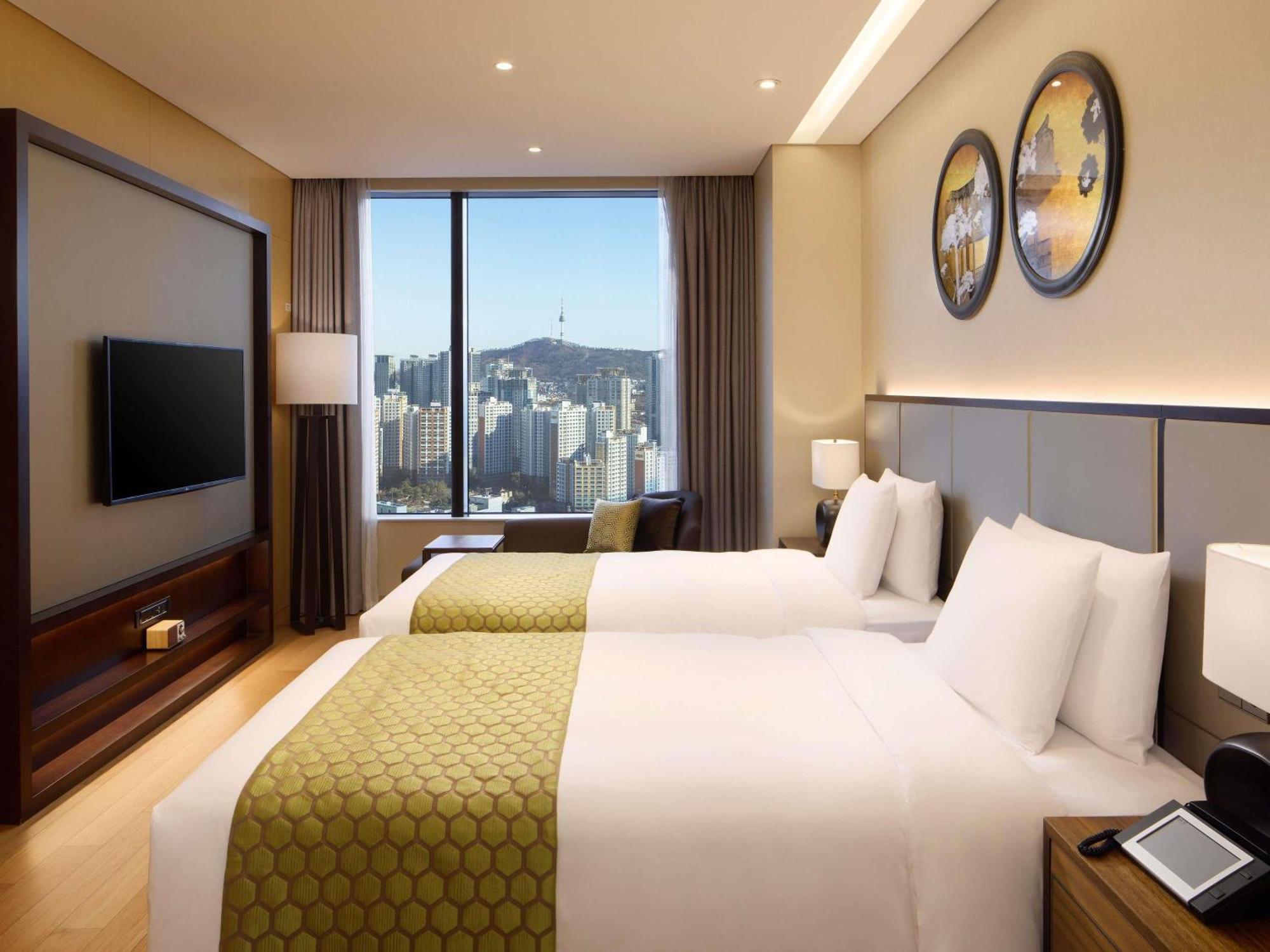 Junior Suite Two Single Beds