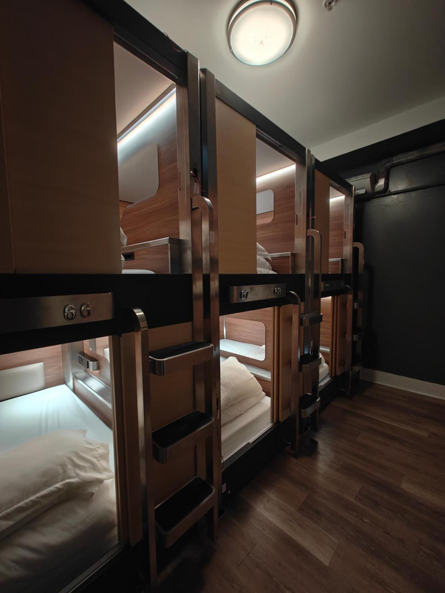 Bed 6-Bed Mixed Dormitory Room