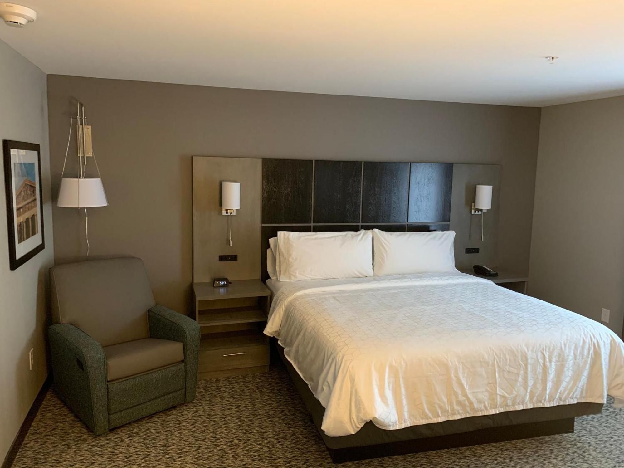King Studio Suite