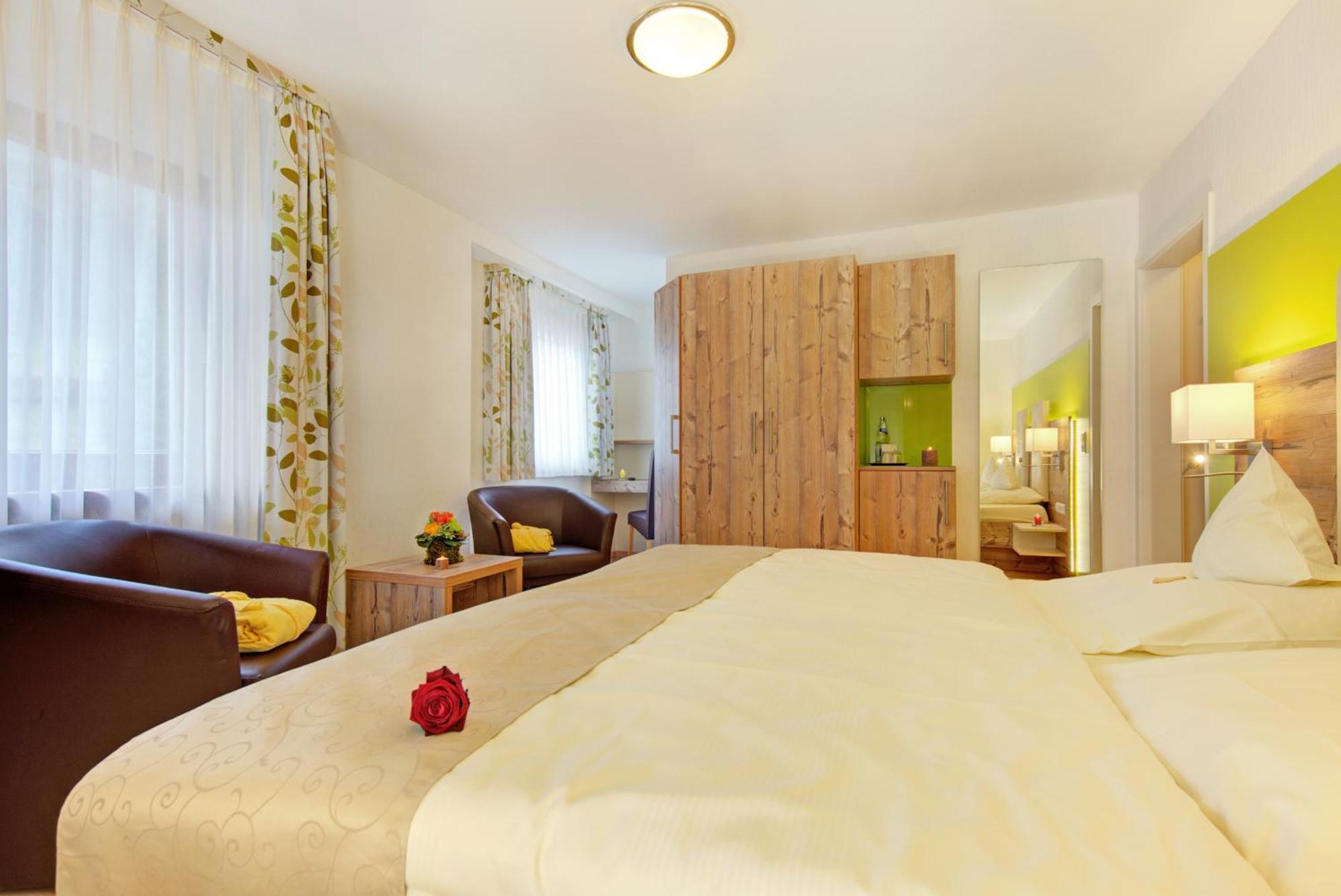 Comfort Room,1756775471:JPEG