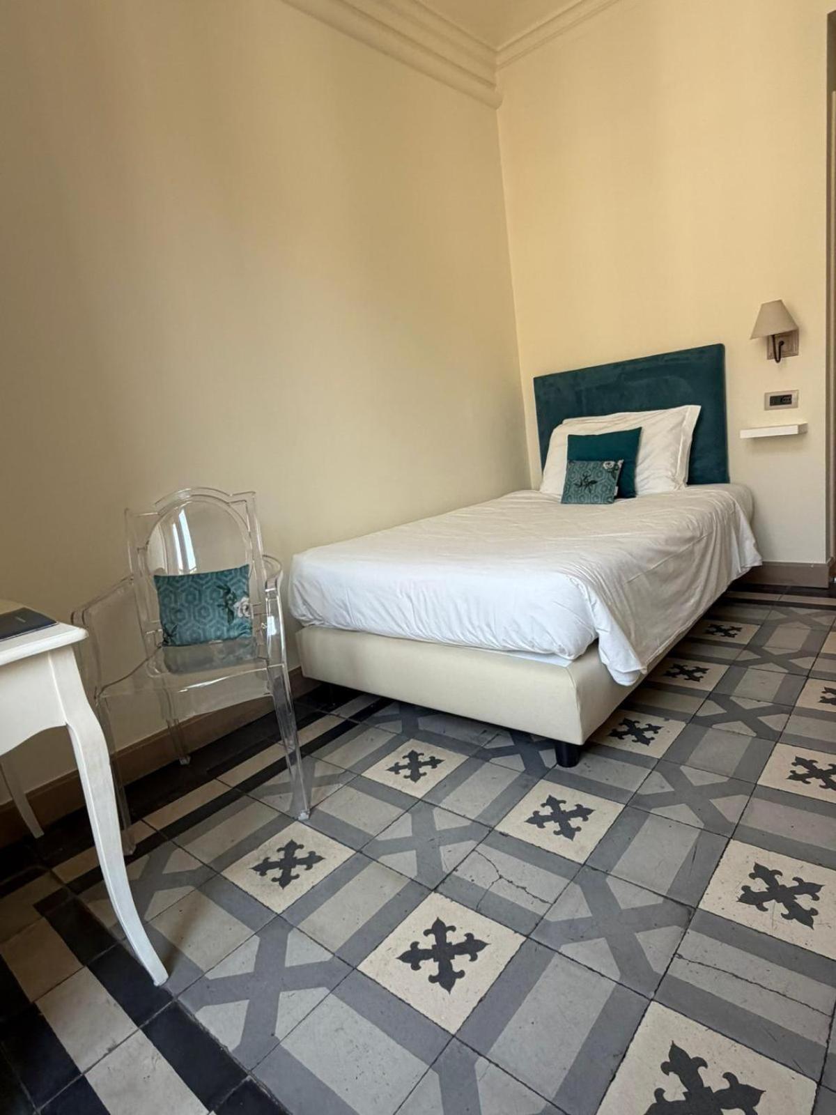 Single Room Private Bathroom