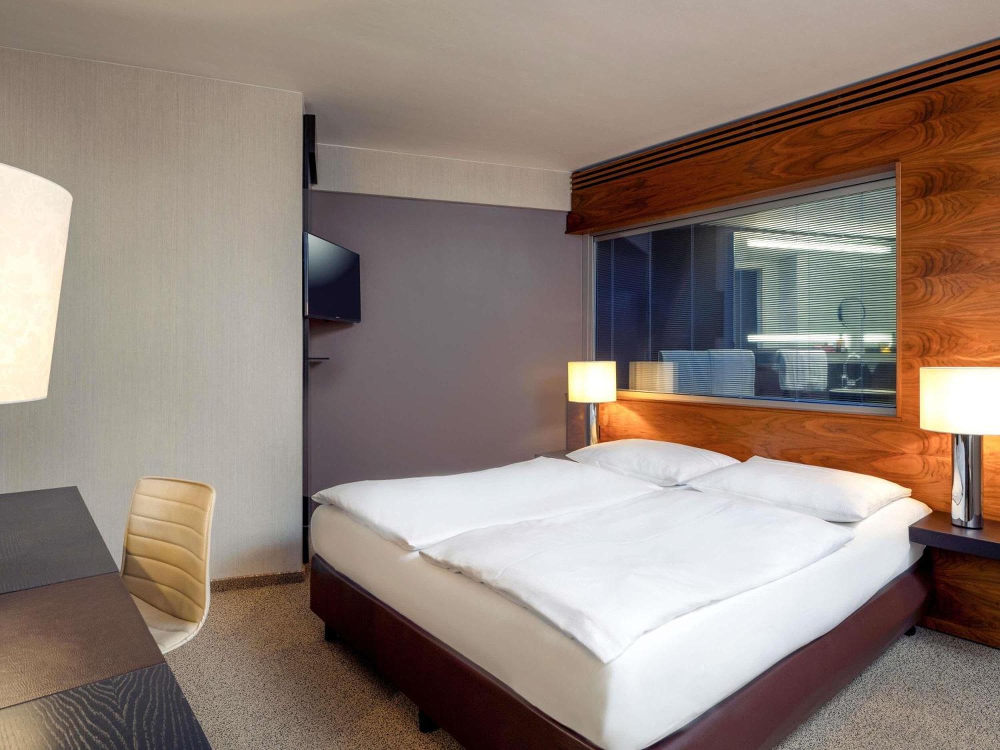 Chambre Lit Queen-Size Classique
