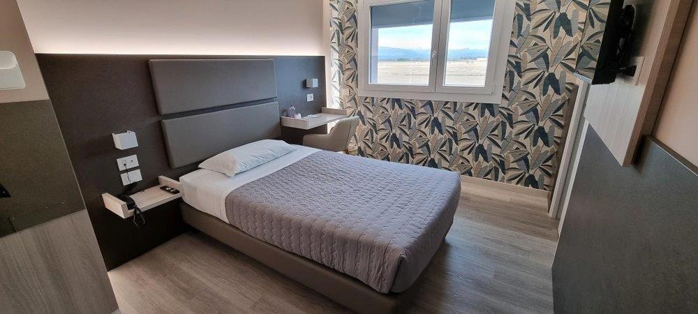 Deluxe Single Room,1758275471:JPEG