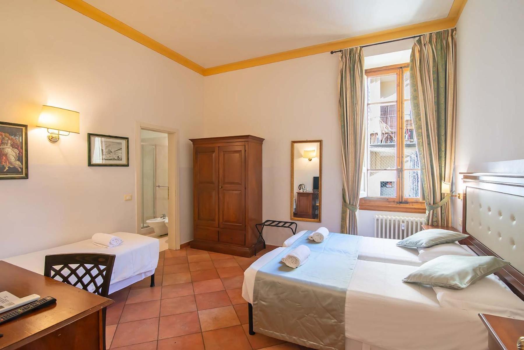 Triple Room