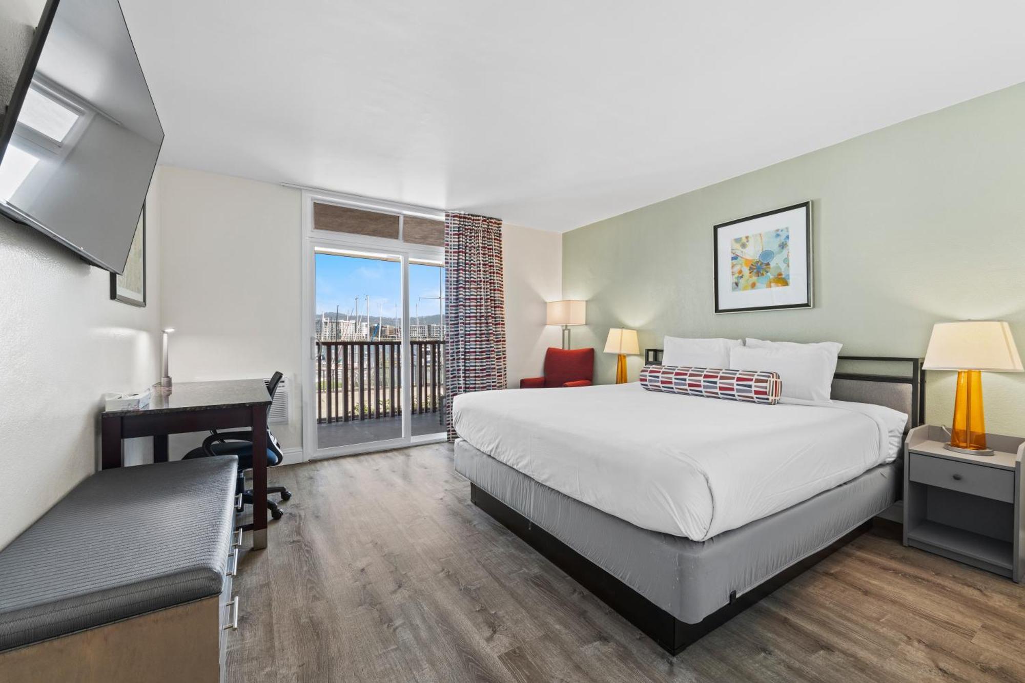 Executive Suite,1758277149:JPEG
