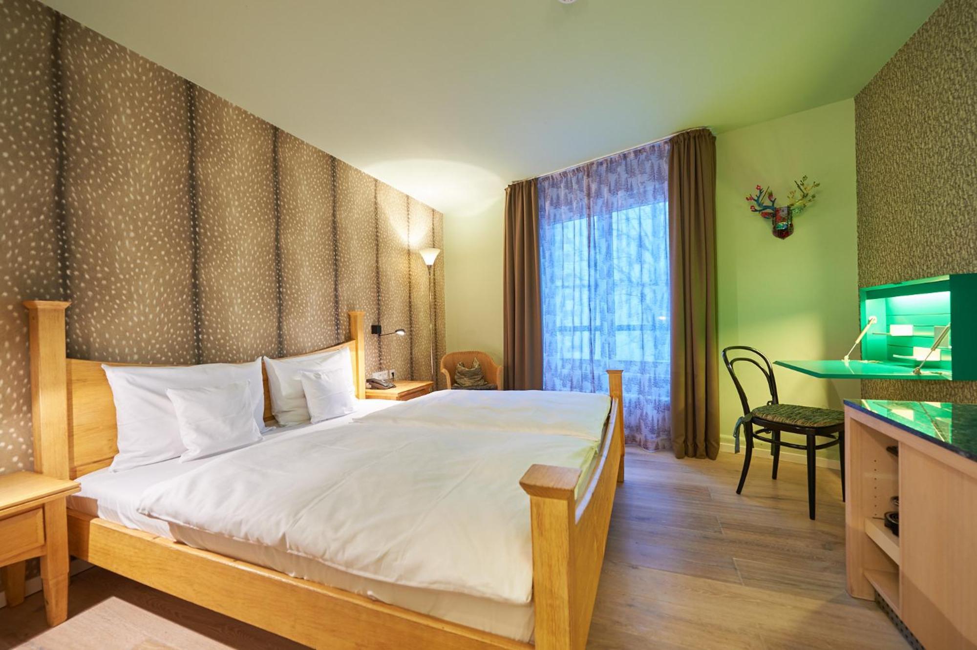 Large Double Room