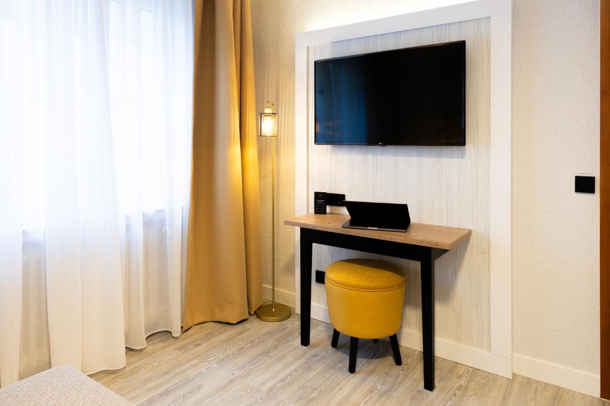 Cosy Queen Room