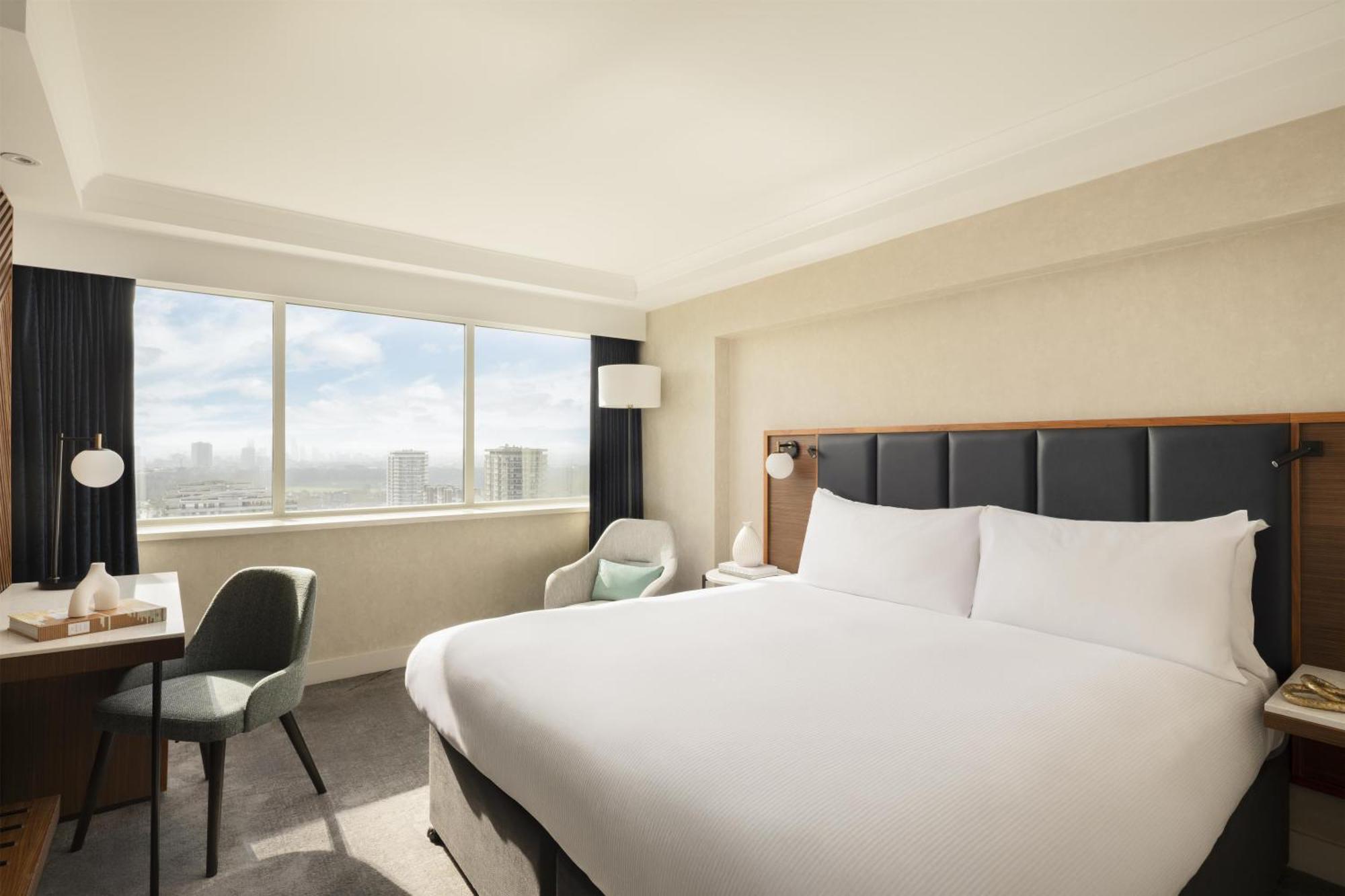 Executive King Room London View,1758280605:JPEG