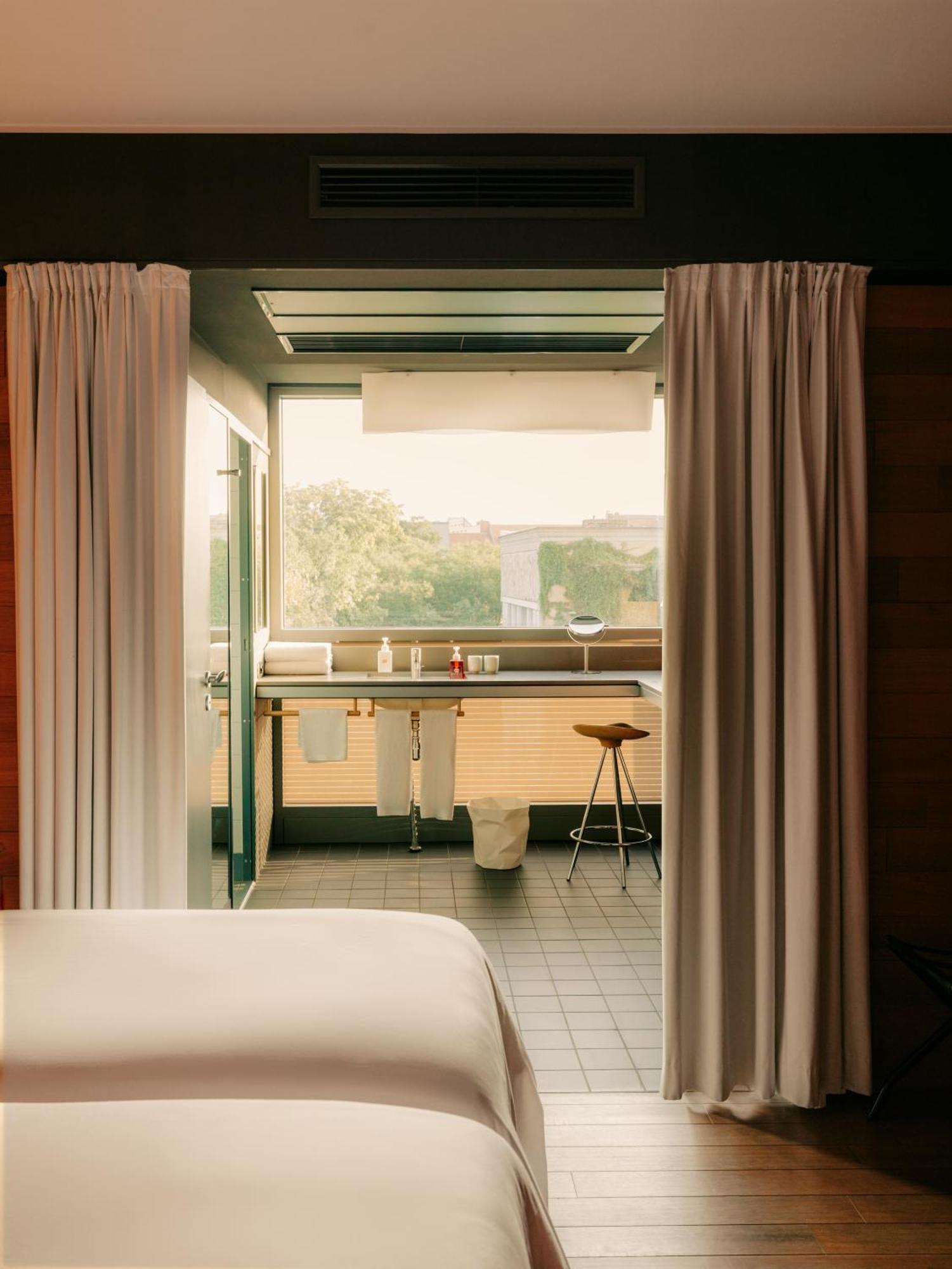 Camper Twin Room