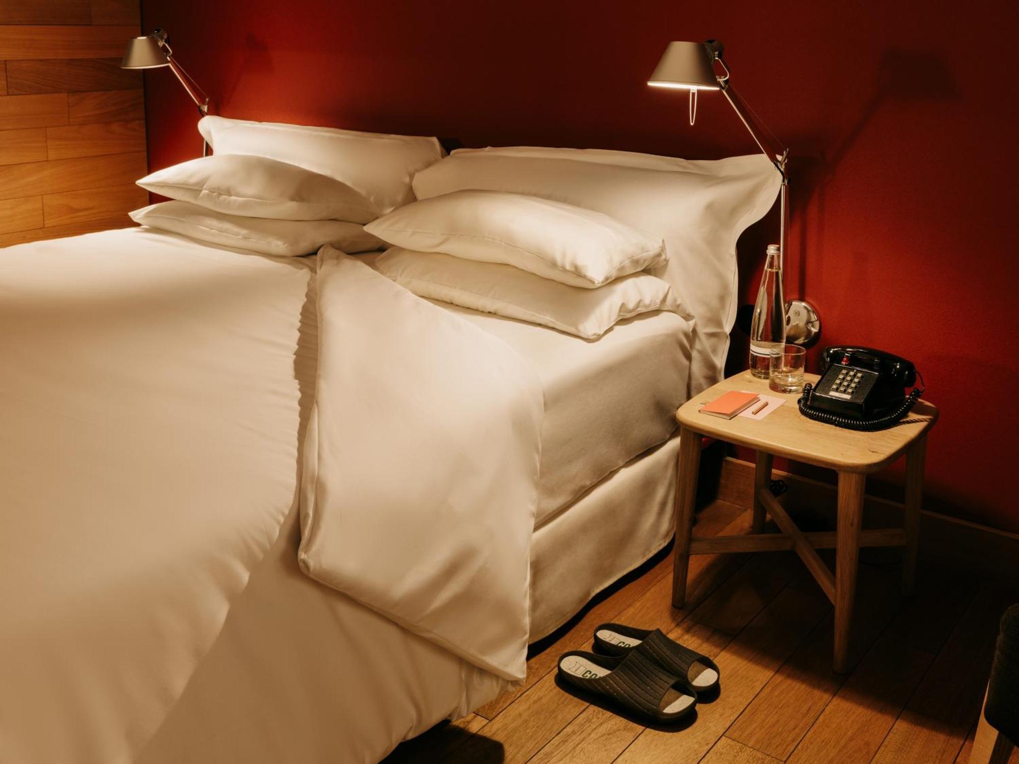 Corner Double Room