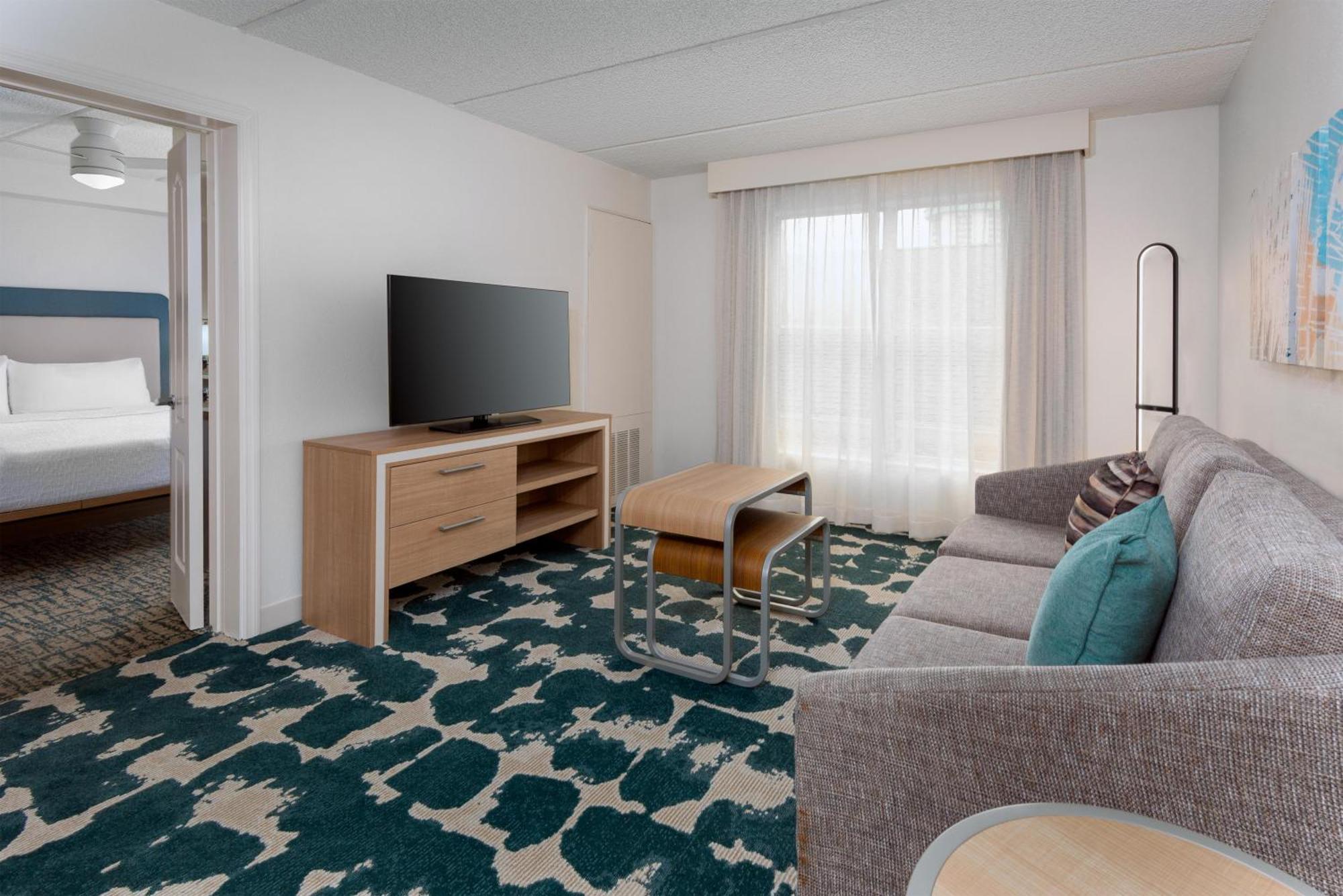 One-Bedroom King Suite Non-Smoking