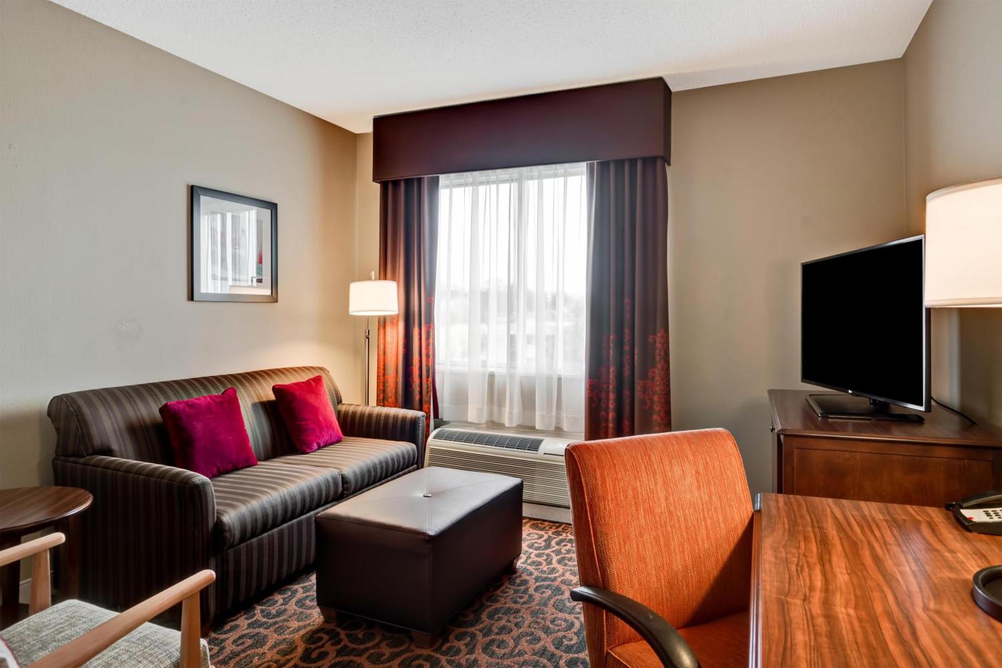 Double Suite Two Double Beds Non-Smoking
