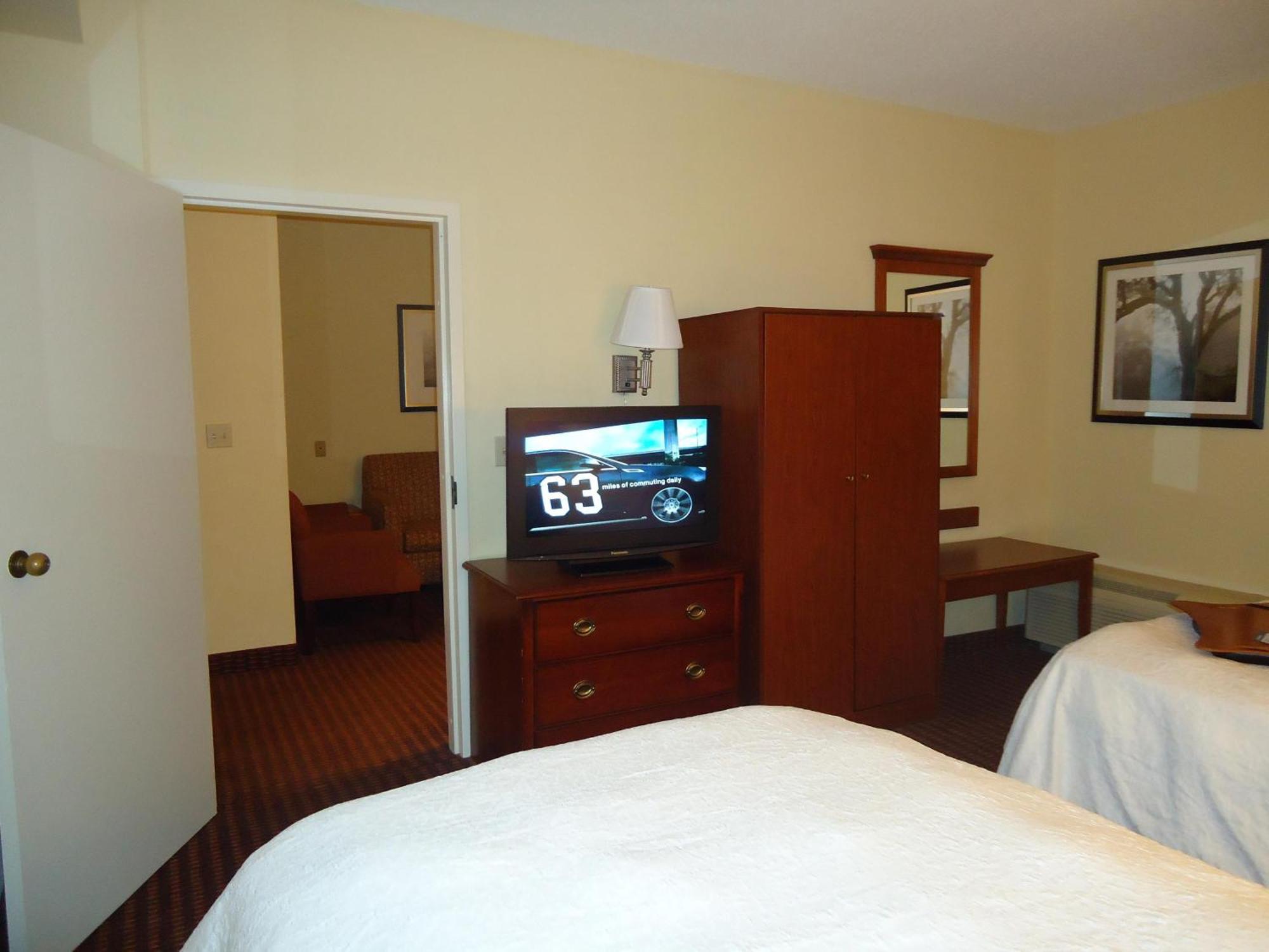 Double Suite Two Double Beds Non-Smoking