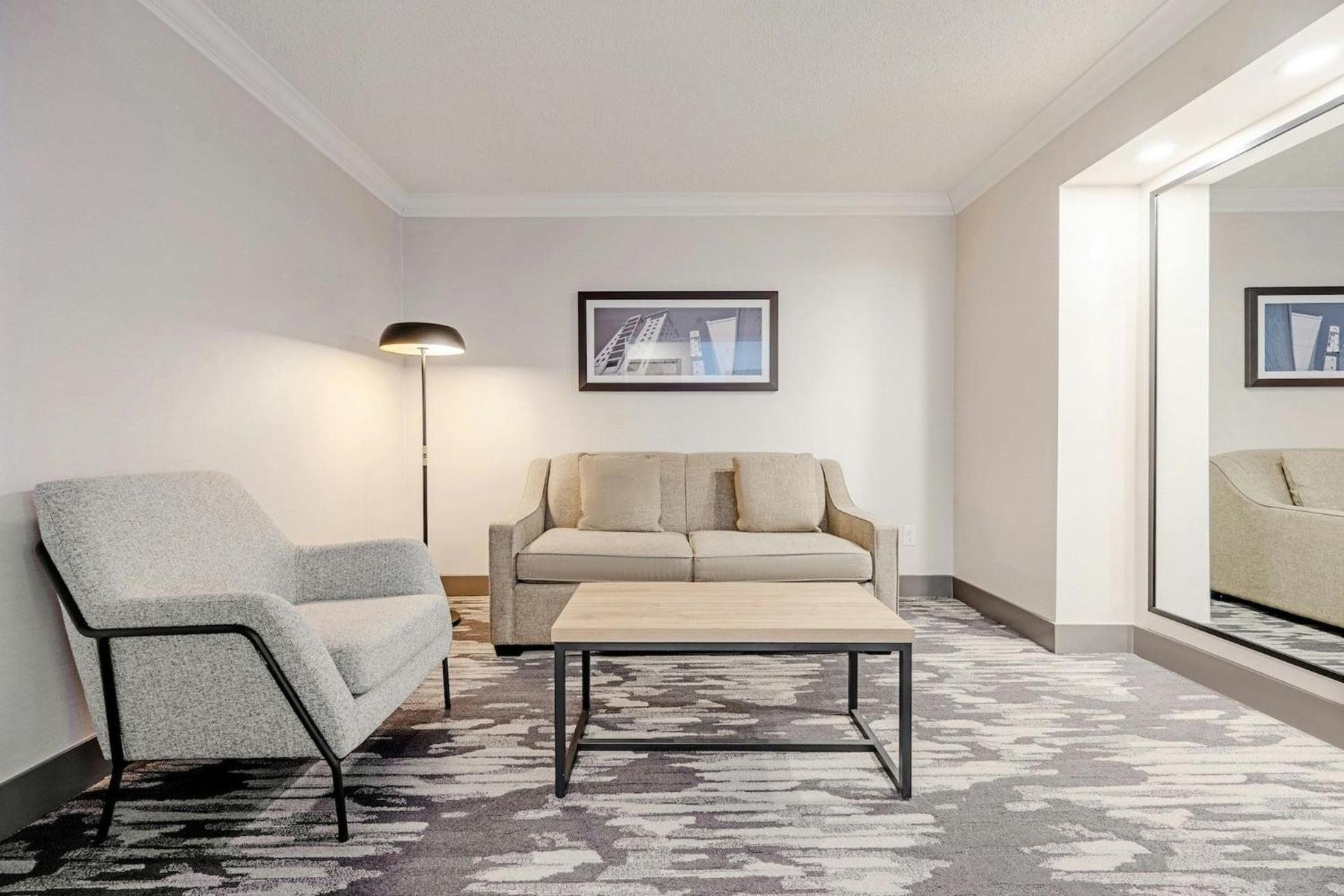Standard Suite 2 Queen Beds Sofa Bed