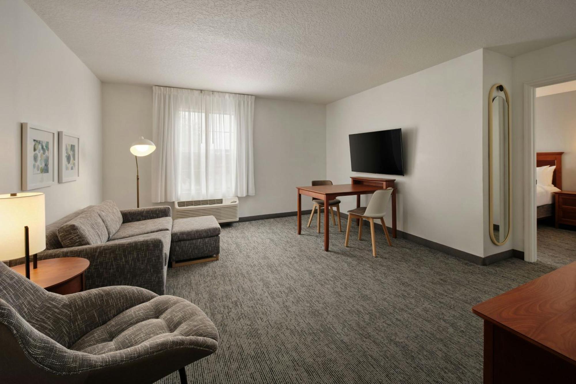 One-Bedroom Suite,1758323692:JPEG