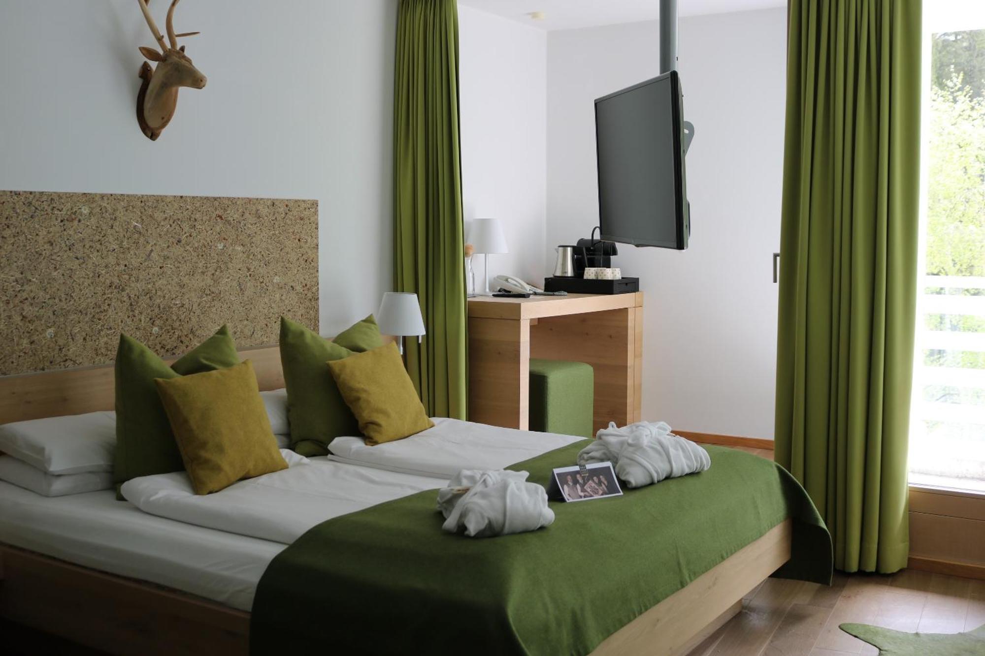 Suite mit Gartenblick