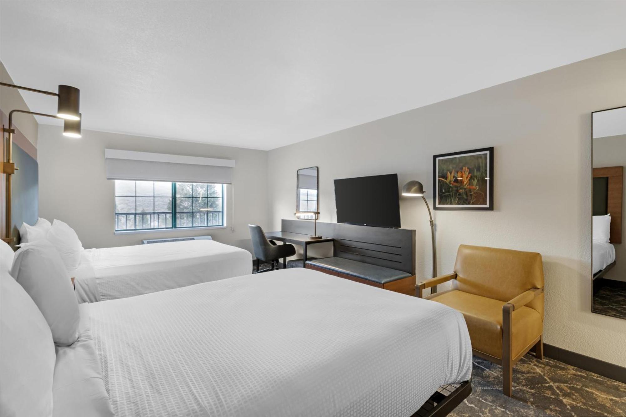 Queen Room with Two Queen Beds - Non-Smoking