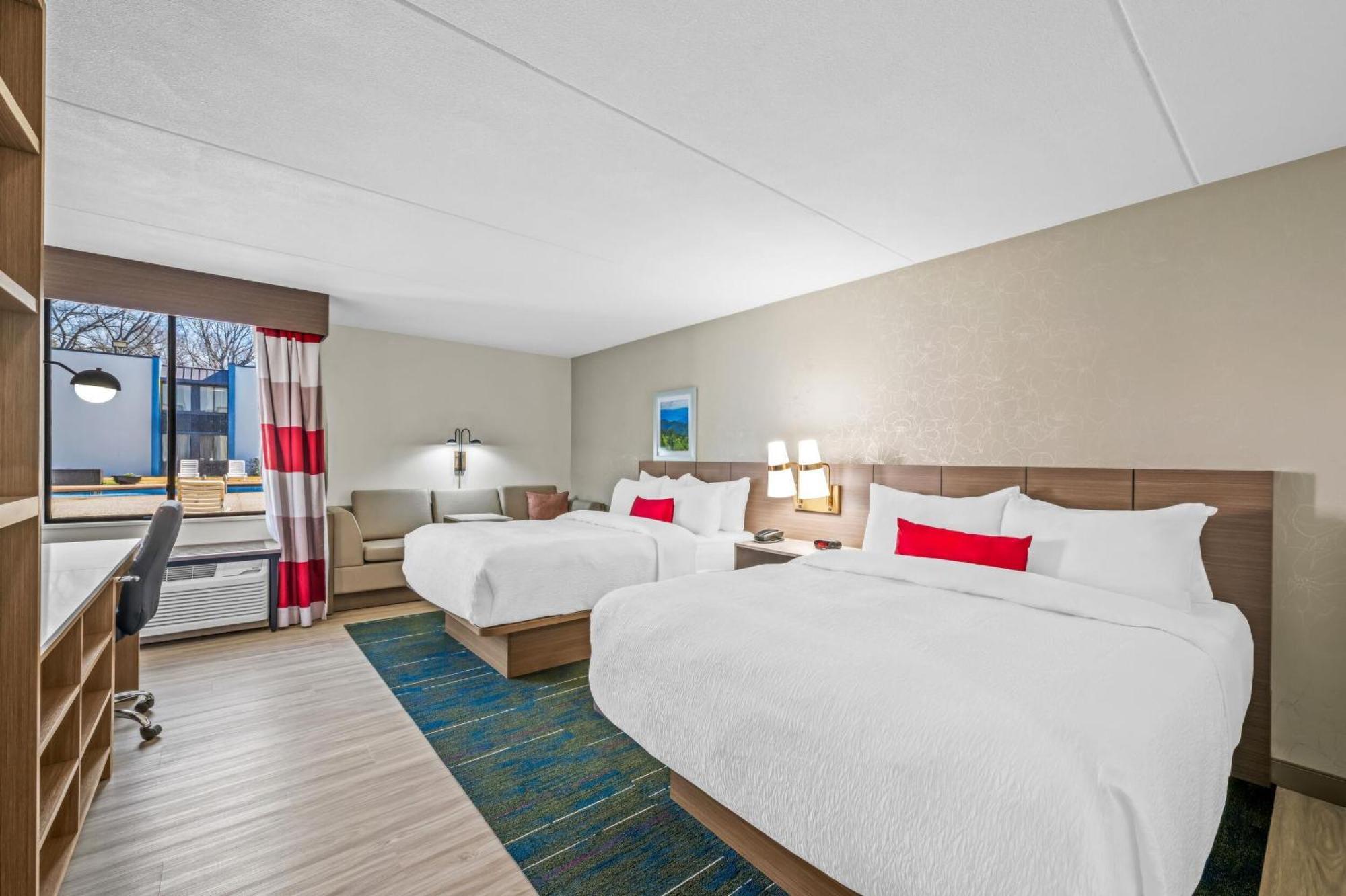 Double Room Two Double Beds Non-Smoking