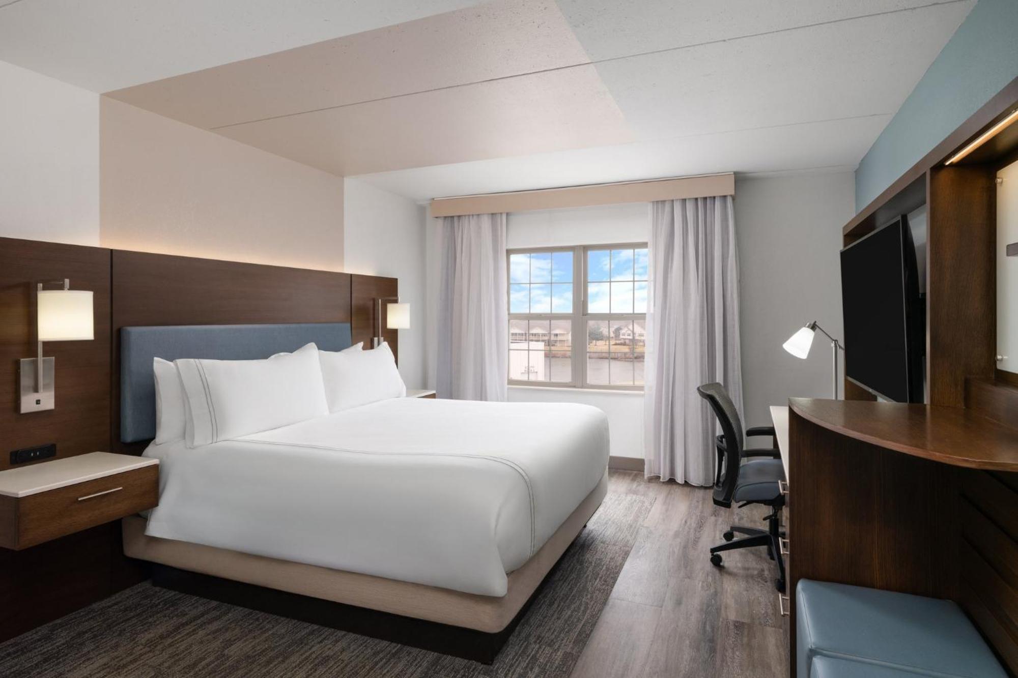 Standard King Room