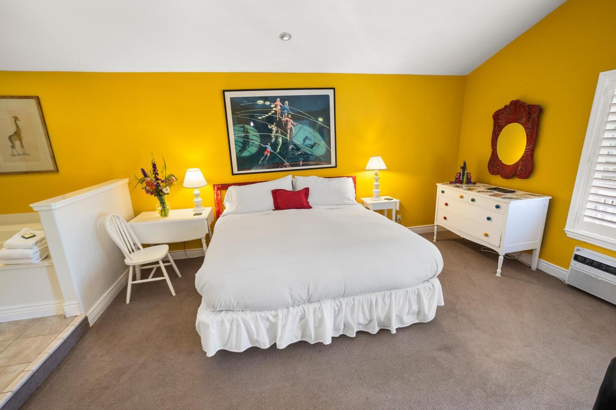 King Room Spa Bath