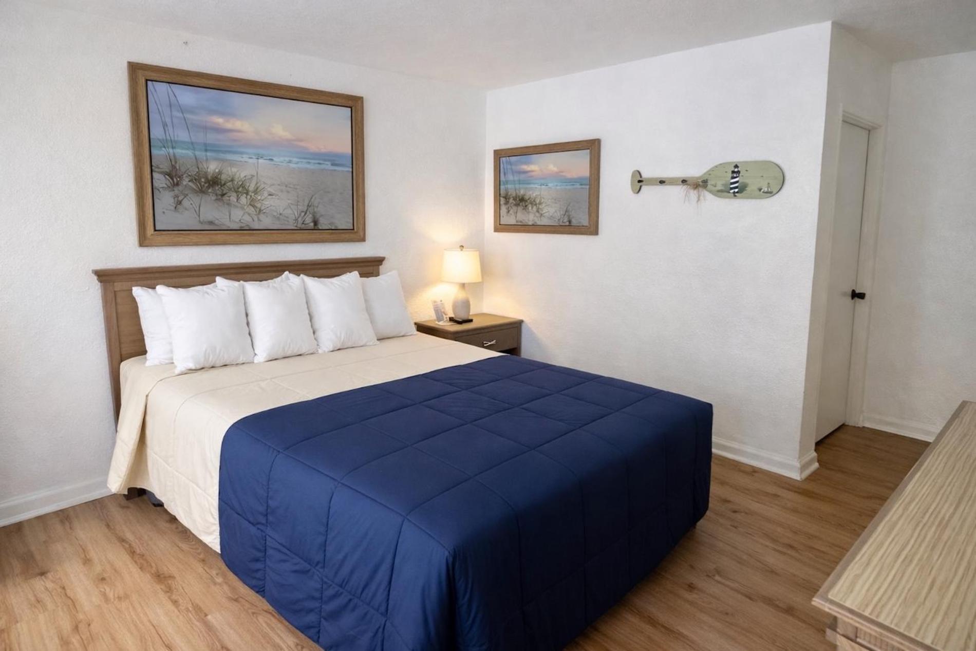 Double Room - Unit A