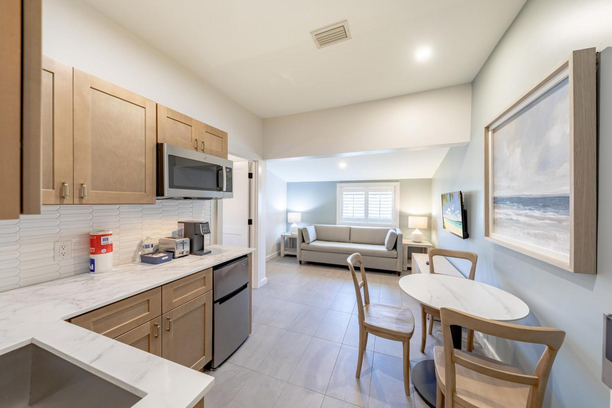 One-Bedroom King Suite