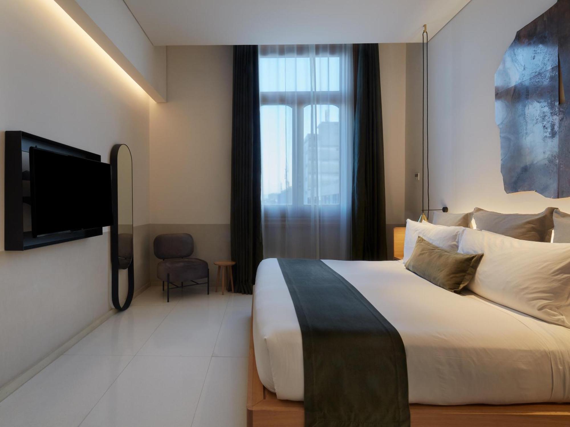 One-Bedroom King Suite