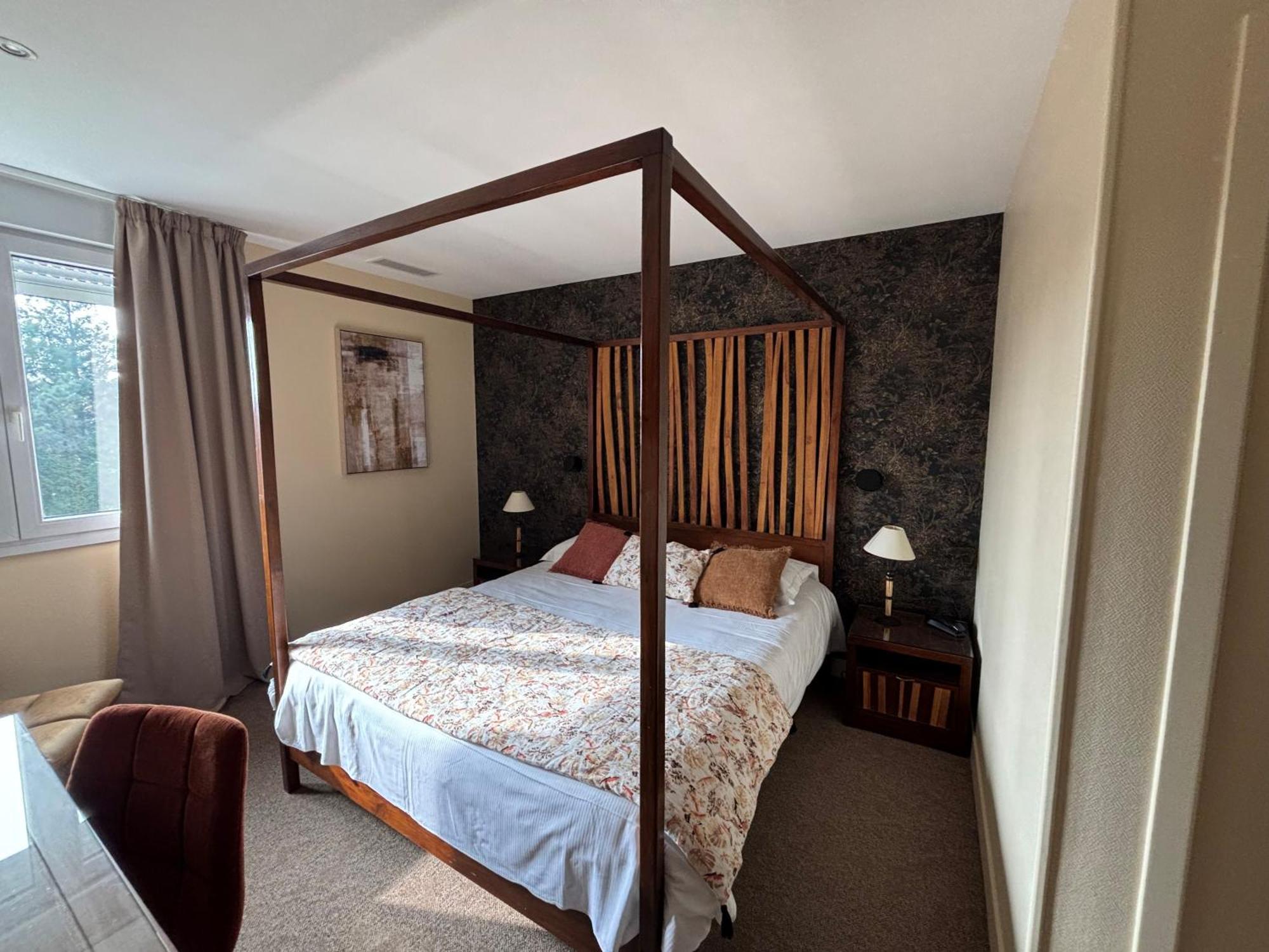 Standard Double Room Fan