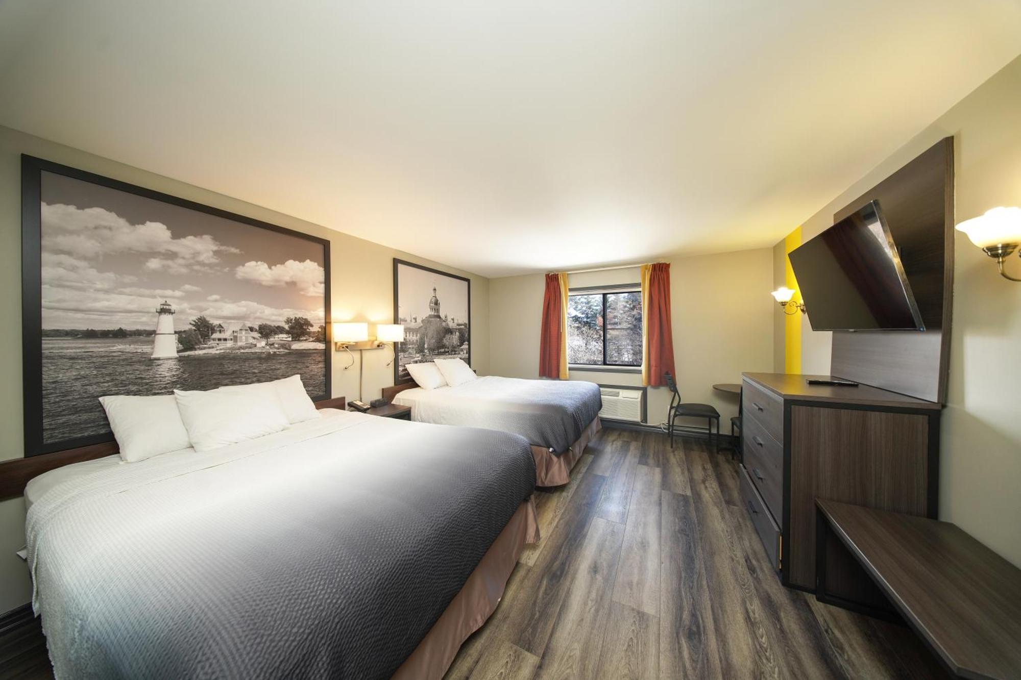 One-Bedroom Suite Two Queen Beds Non-Smoking