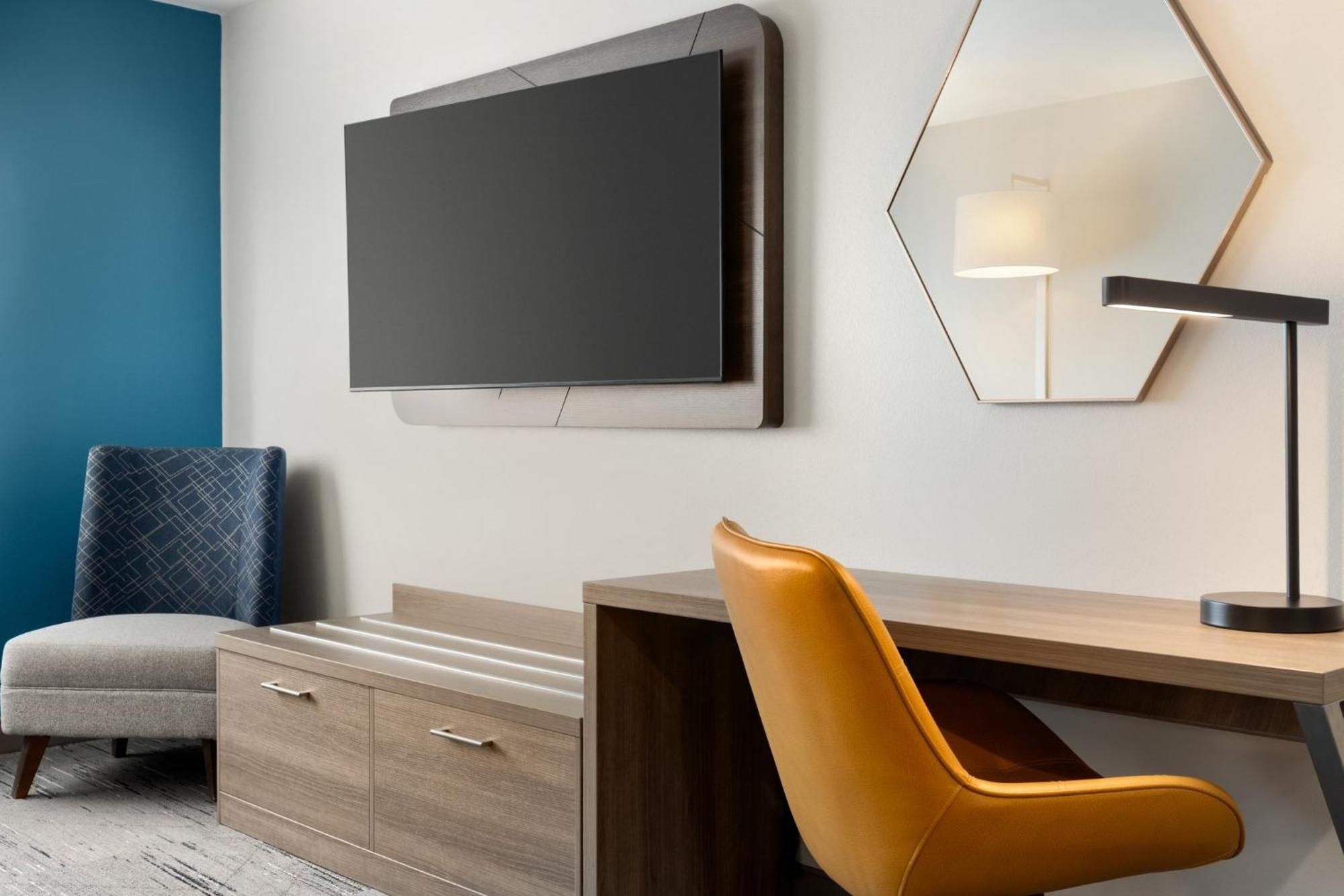 Standard King Room