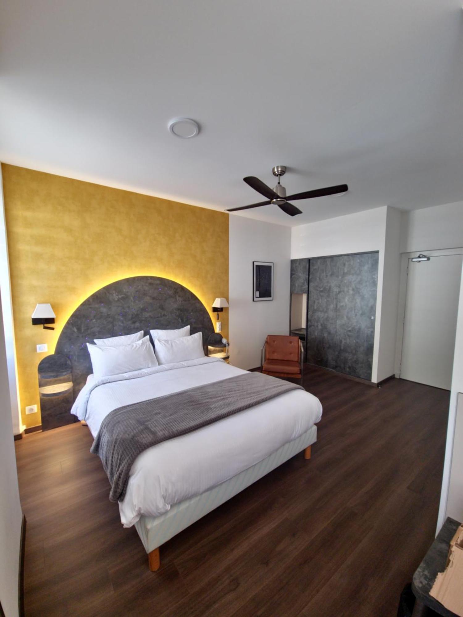 Superior Queen Room