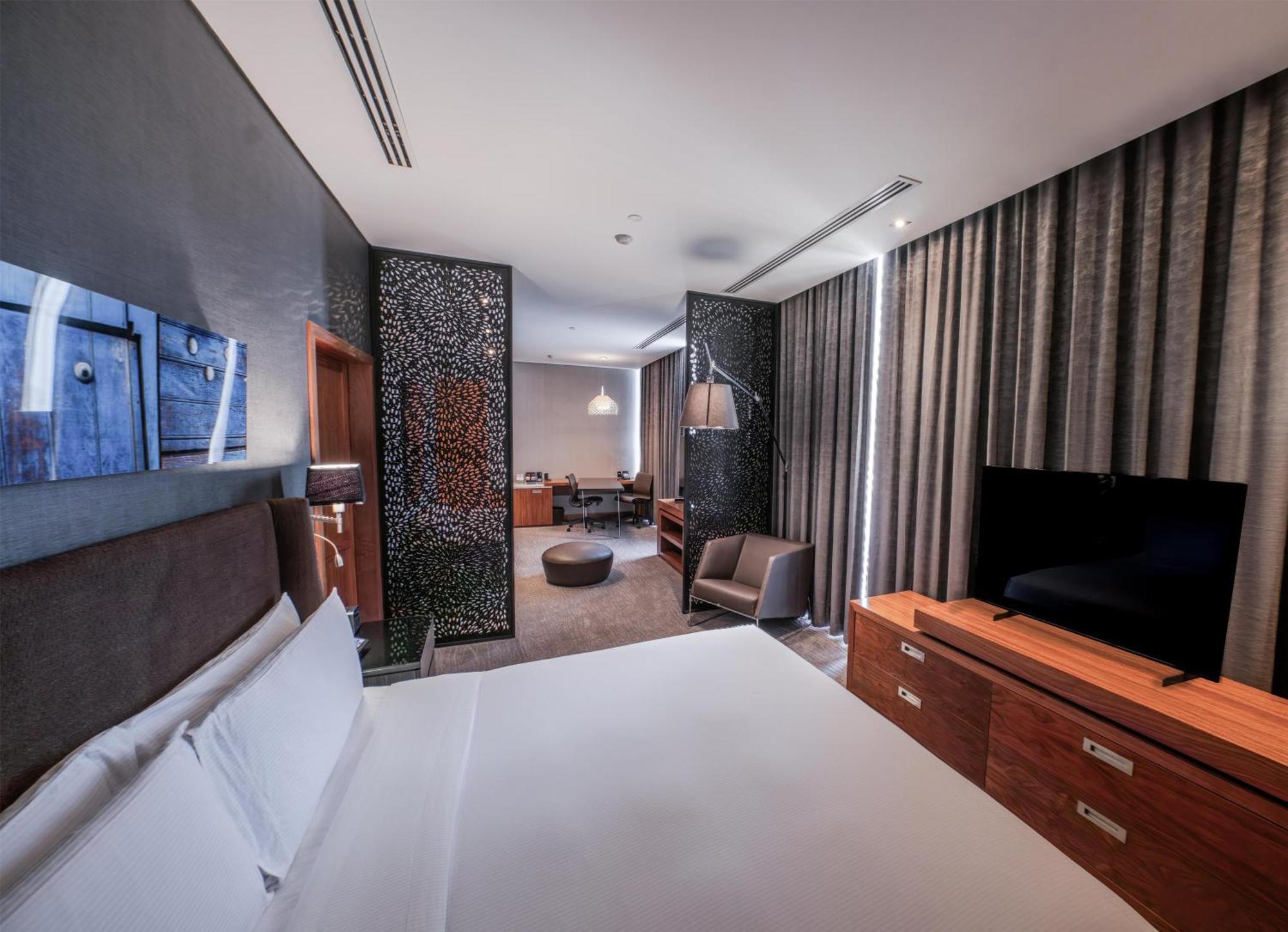 Junior King Suite Seating Area