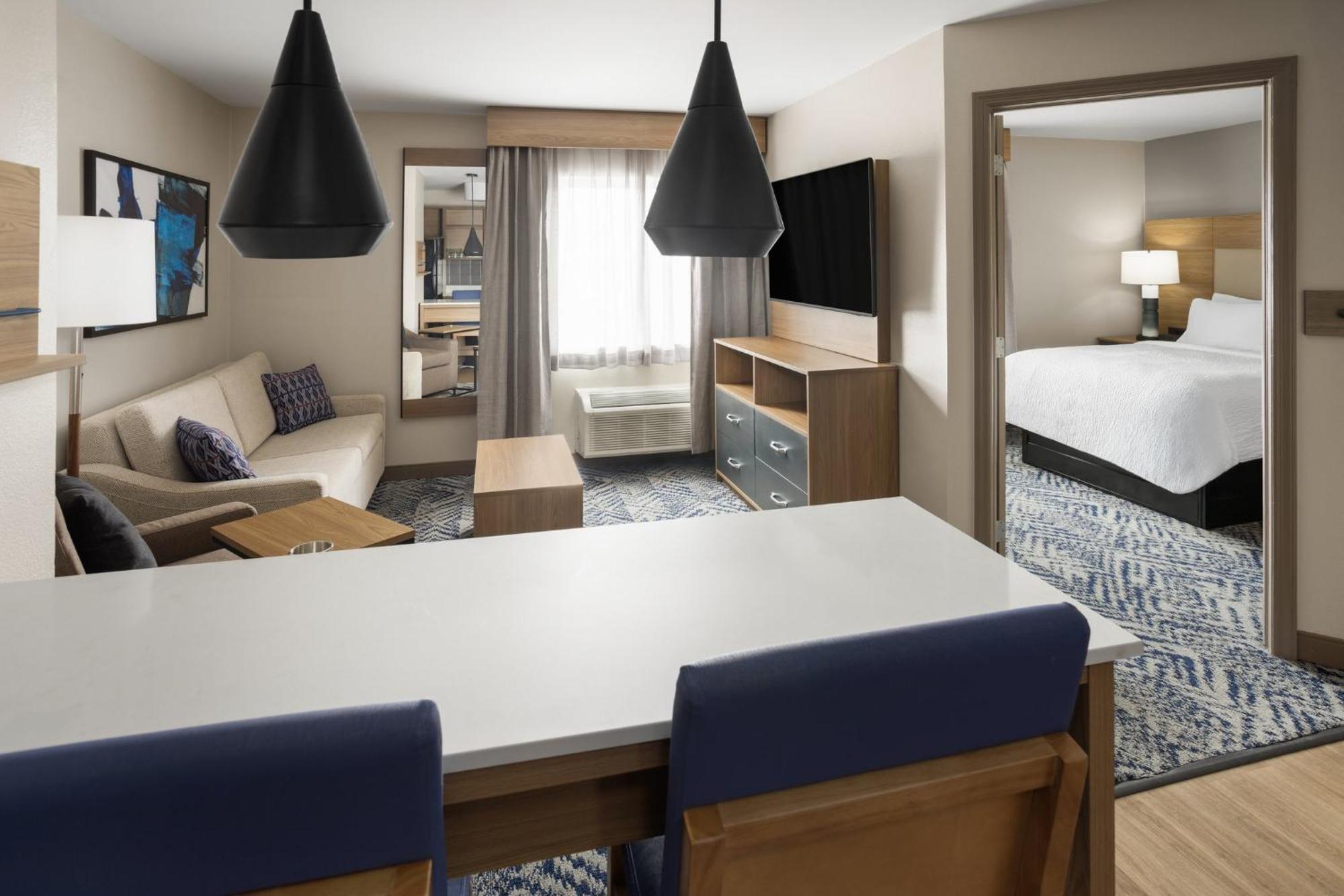 One-Bedroom Suite