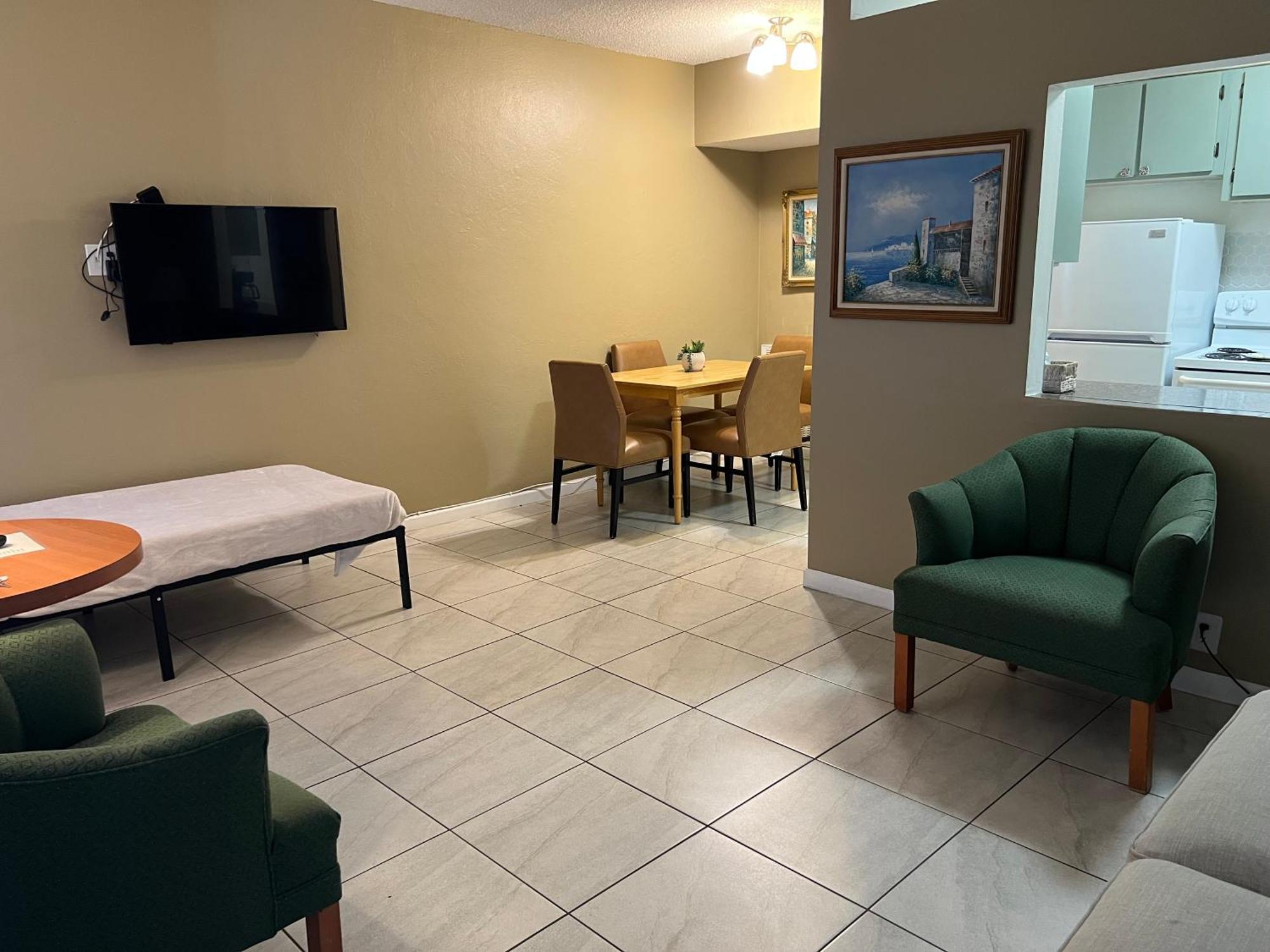 One-Bedroom Apartment