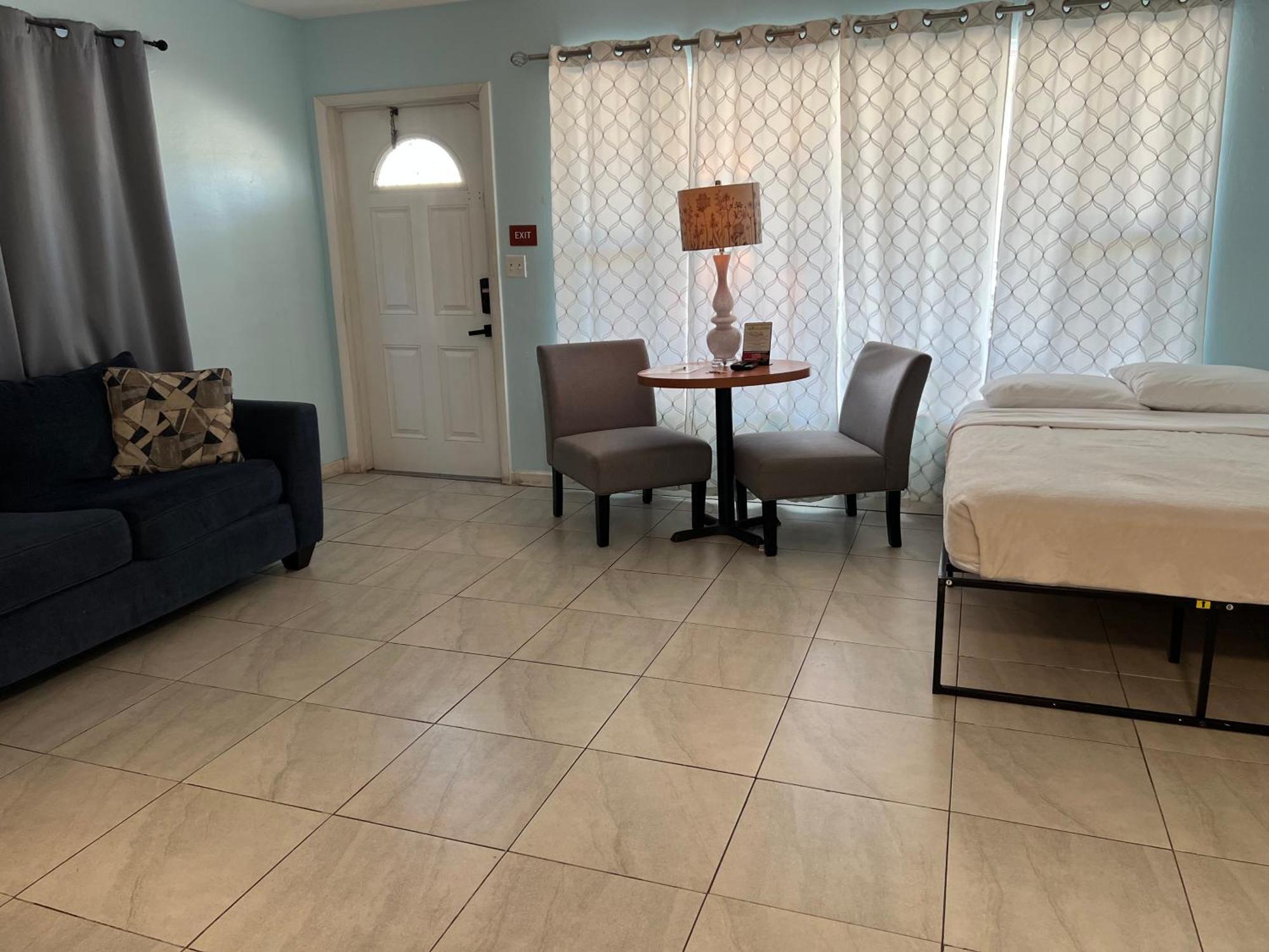 One-Bedroom Apartment