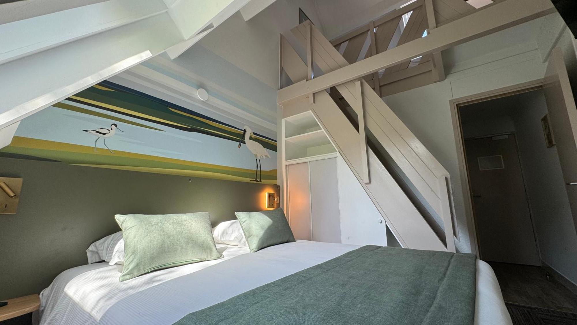 Standard Triple Room,1758595194:JPEG