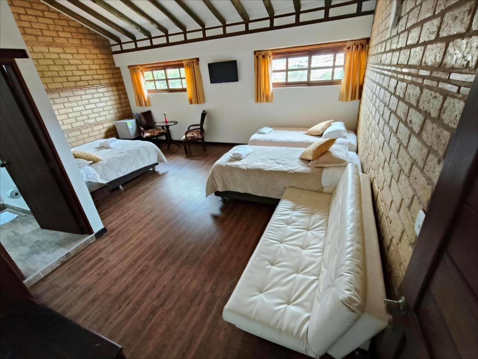 Deluxe Family Room
