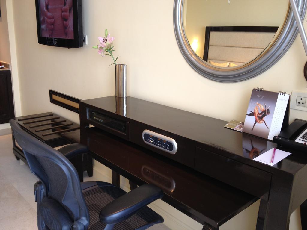 Premium Queen Bed