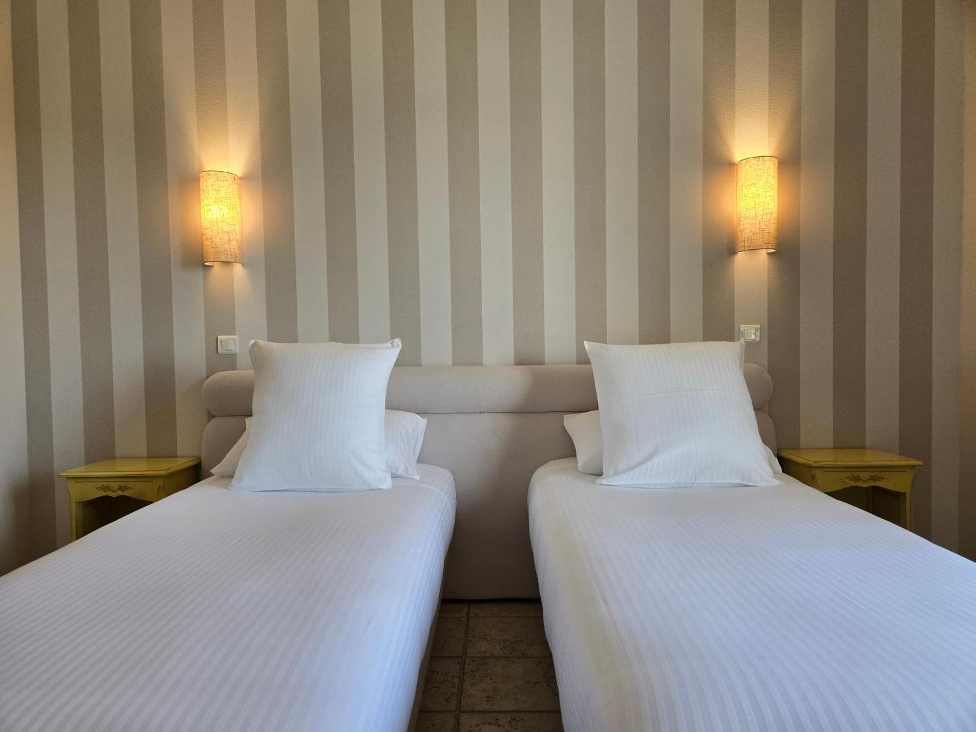 Twin Room Terrace