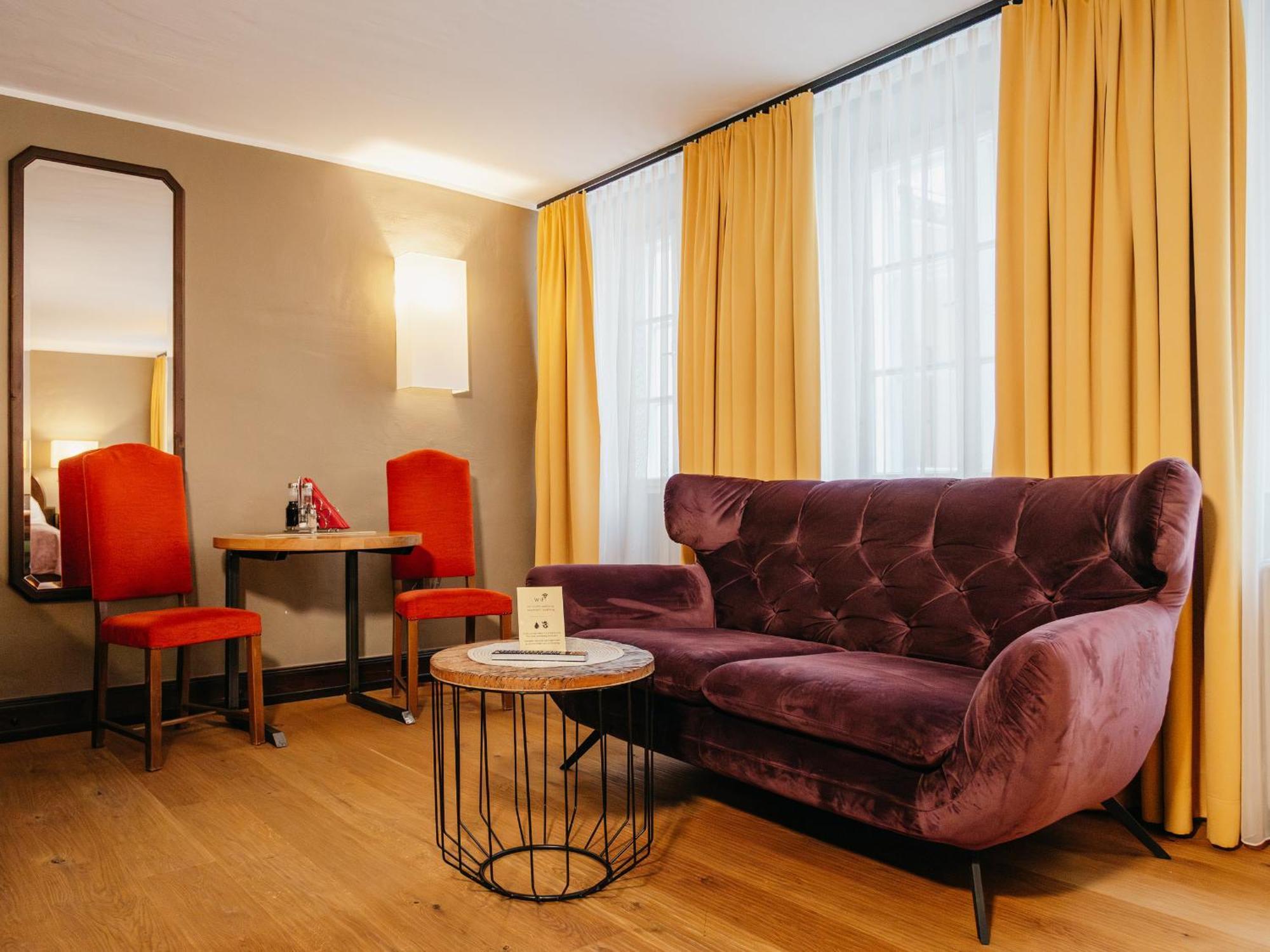 Junior Apartment