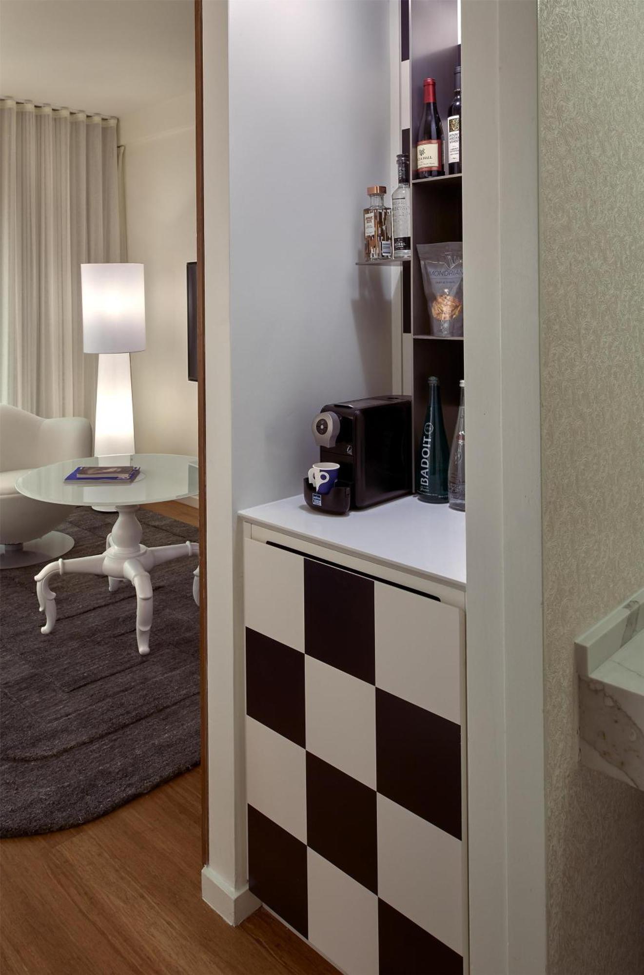 Superior King Room Balcony