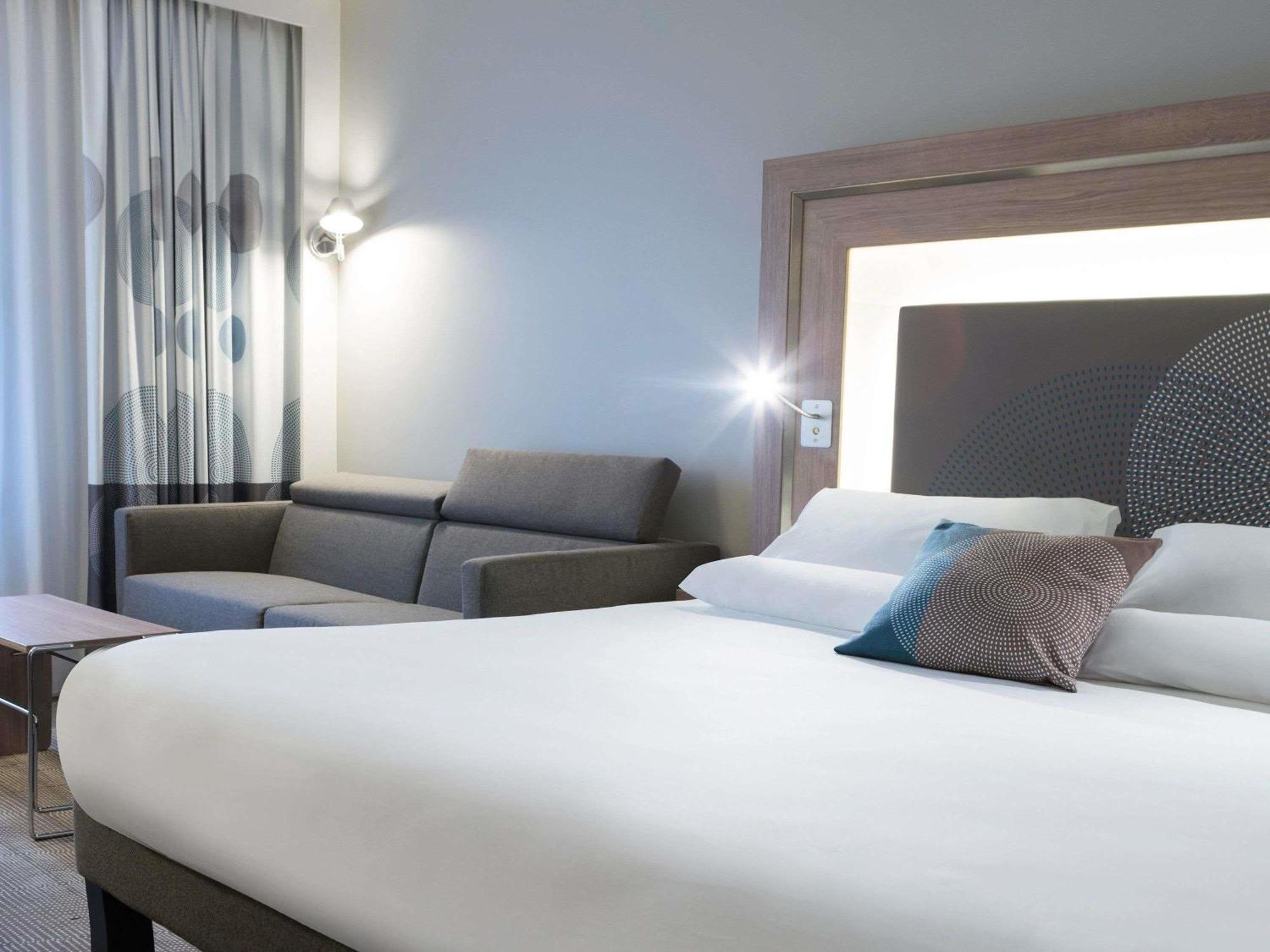 Superior Room Queen Size Bed,1772065681:JPEG