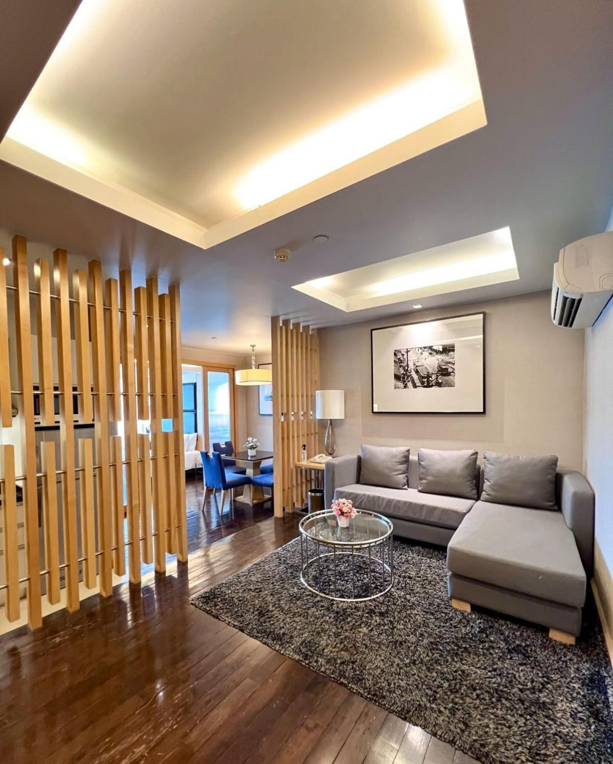 Premium One Bedroom Suite Lake View