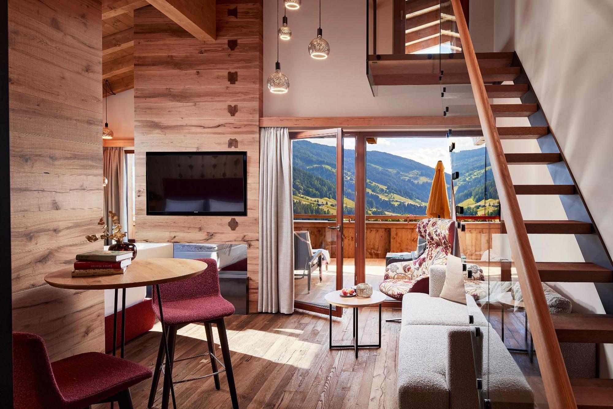 Deluxe Suite Adults Only