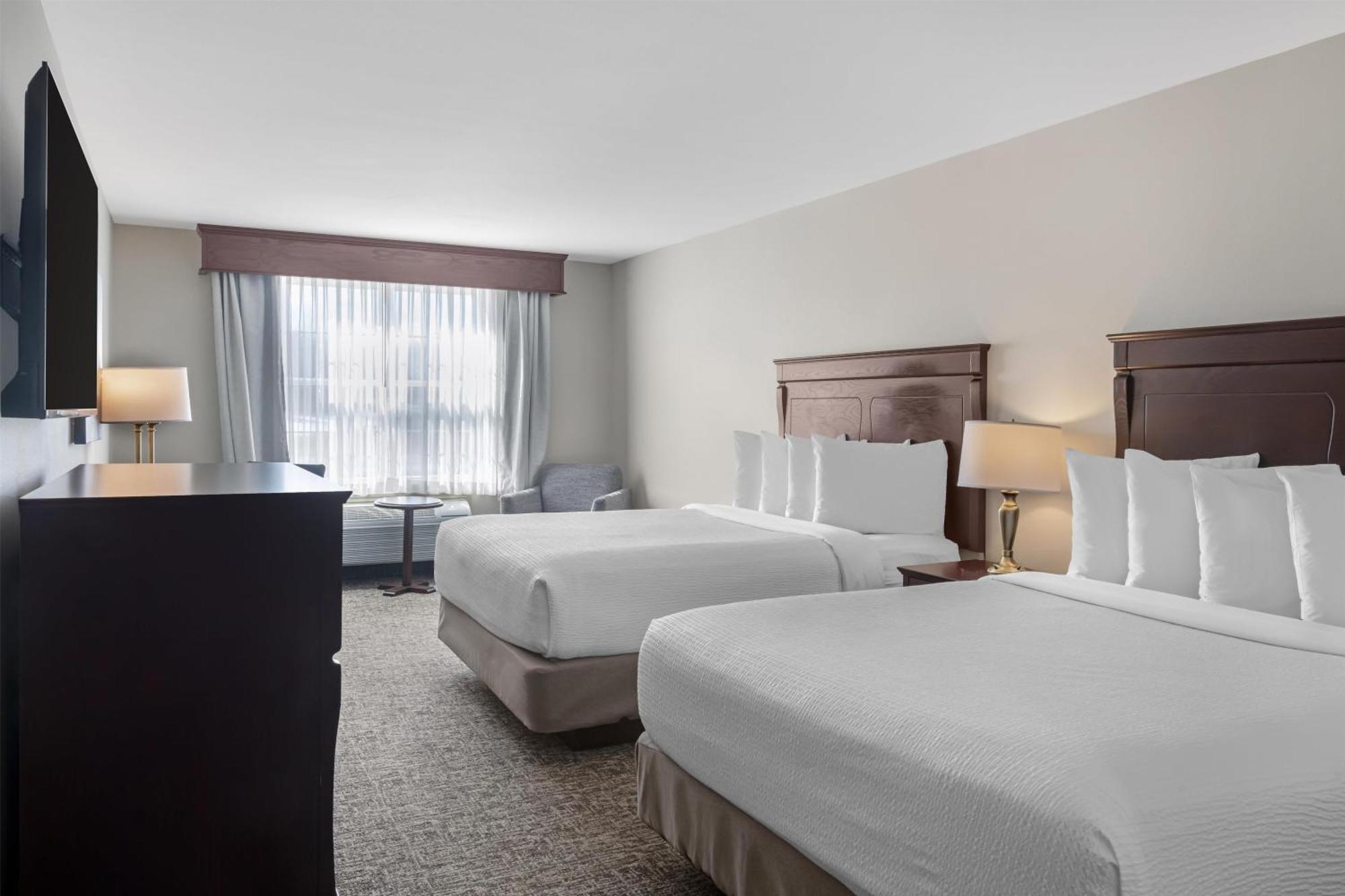 Executive Queen Room with Two Queen Beds - Non-Smoking