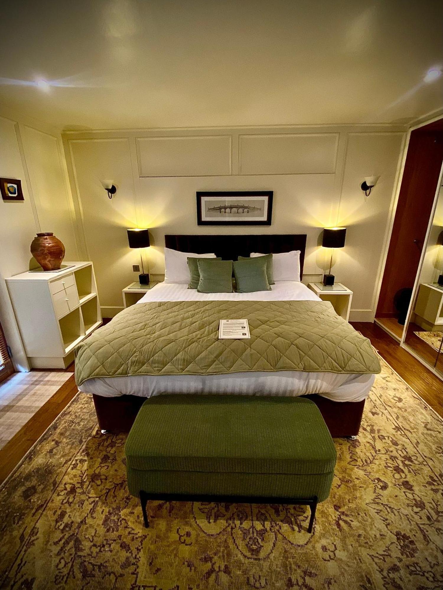 Deluxe Junior Suite