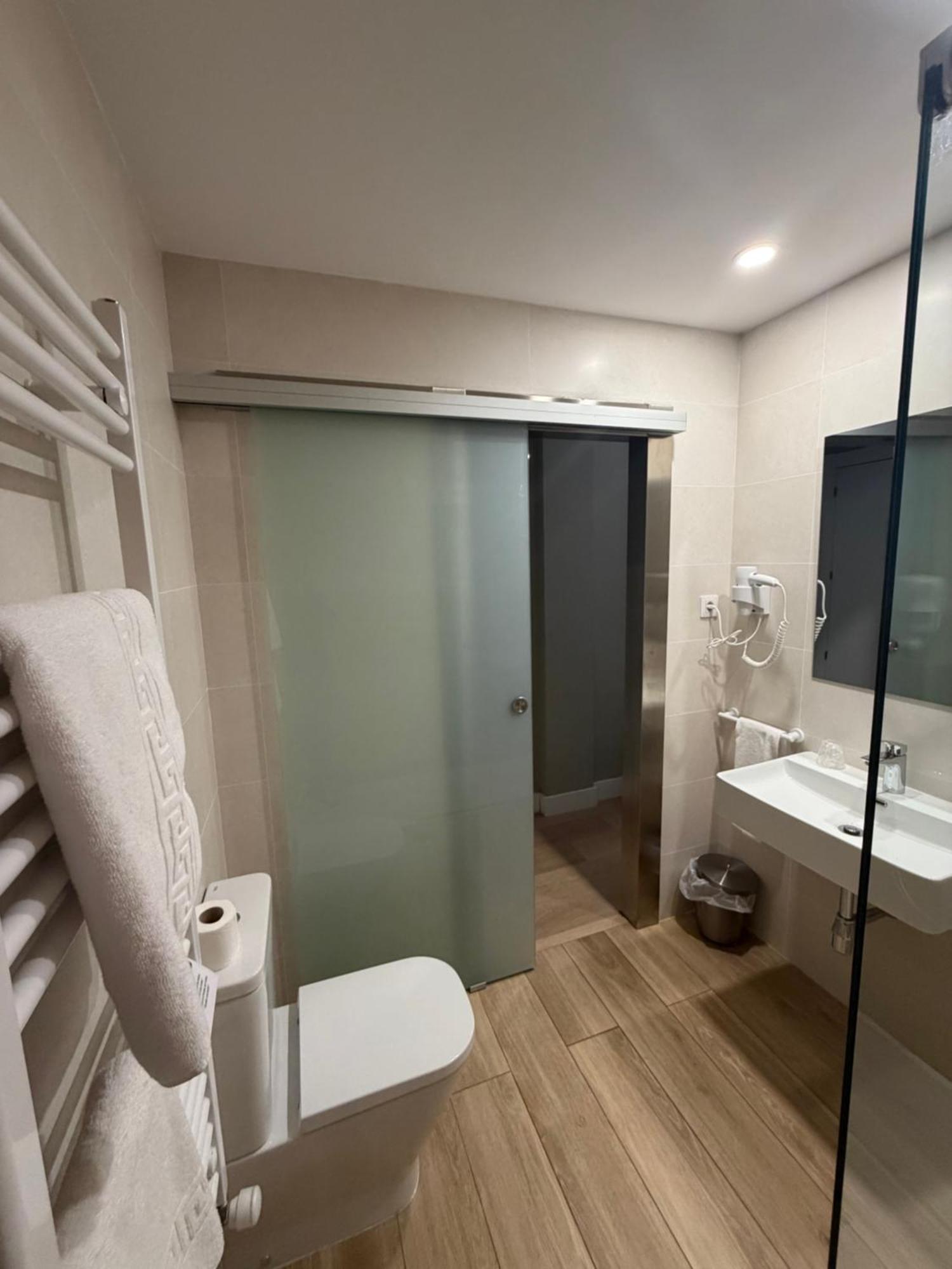 Single Room Balcony