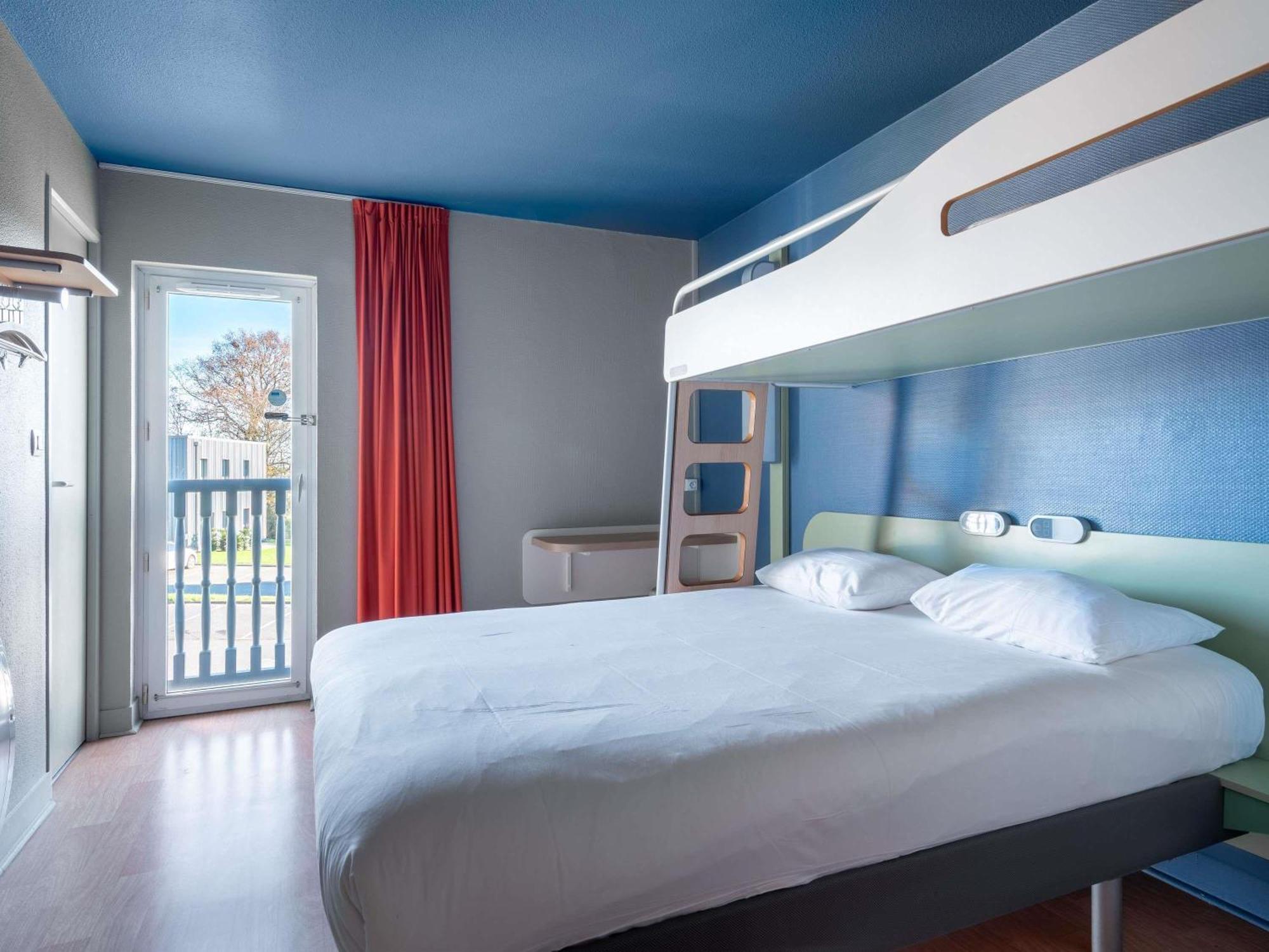 Triple Room One Double Bed One Bunk Bed