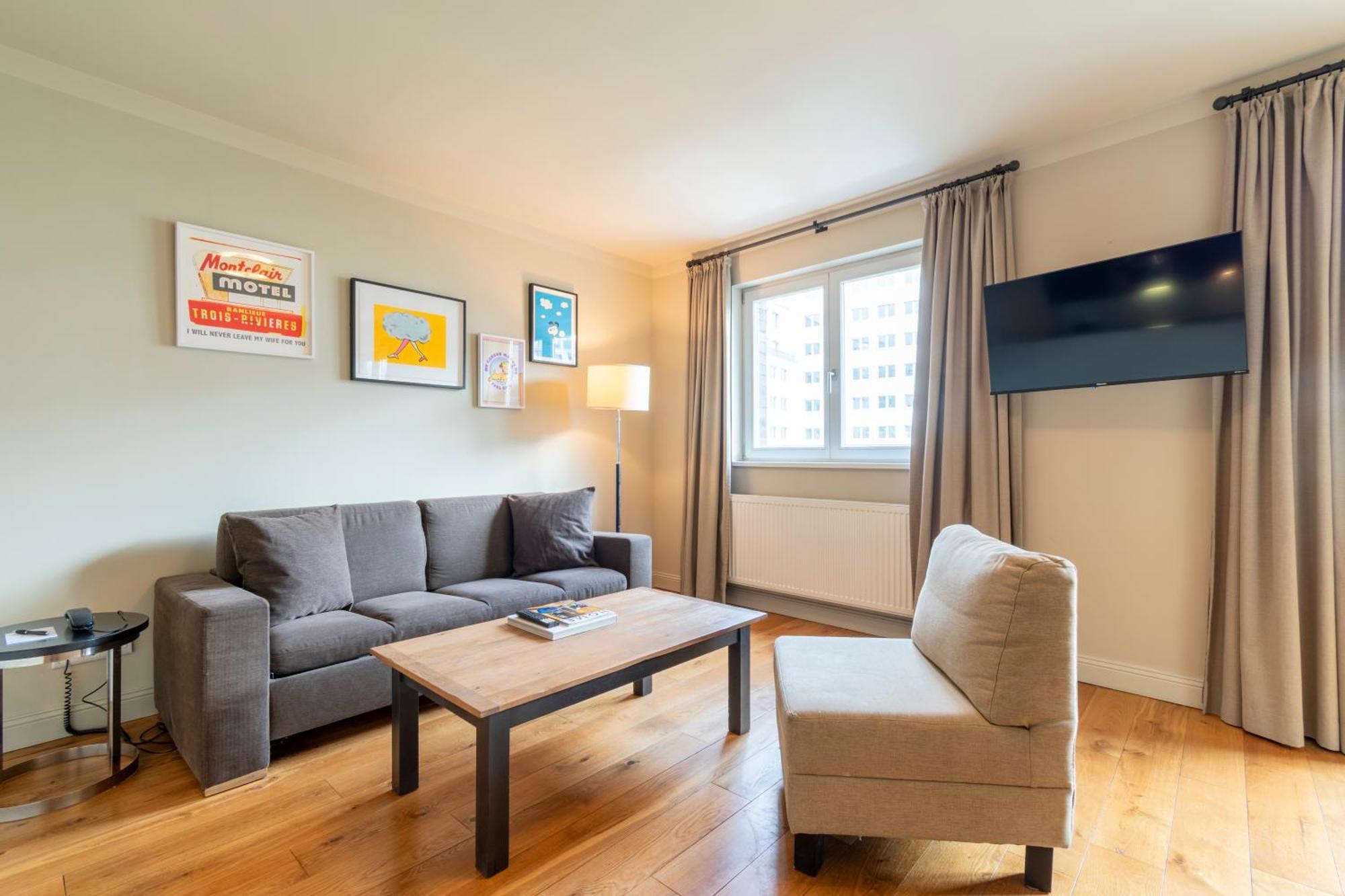 Deluxe Apartment